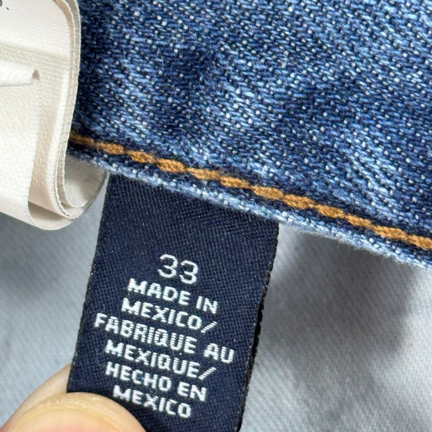 Tommy Hilfiger Jean Shorts mens Sz 33 Blue Denim Baggy Relaxed Fit Pockets Y2K