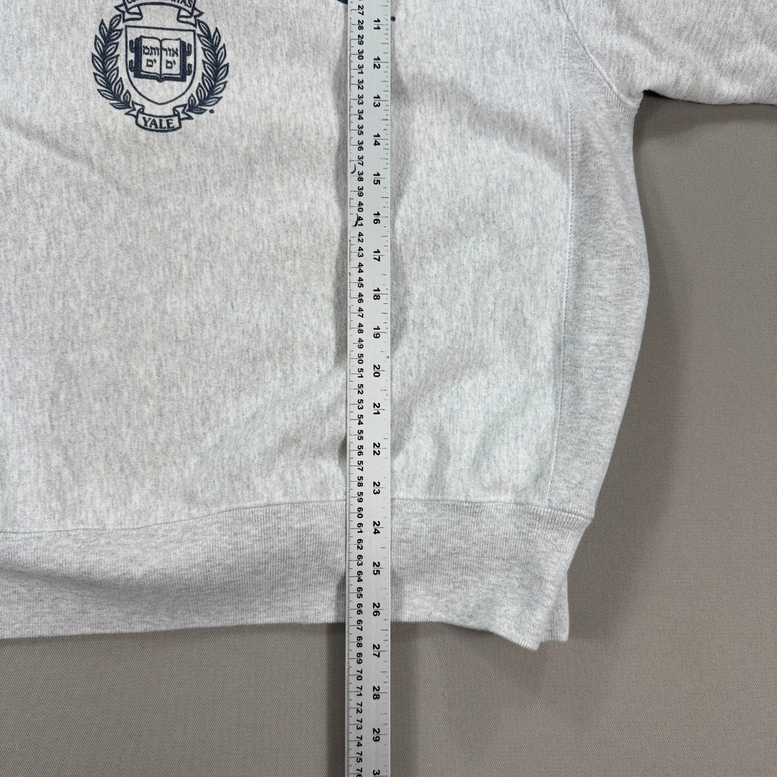 Vintage 90s Champion Sweater Reverse Weave Yale University Crewneck mens Large