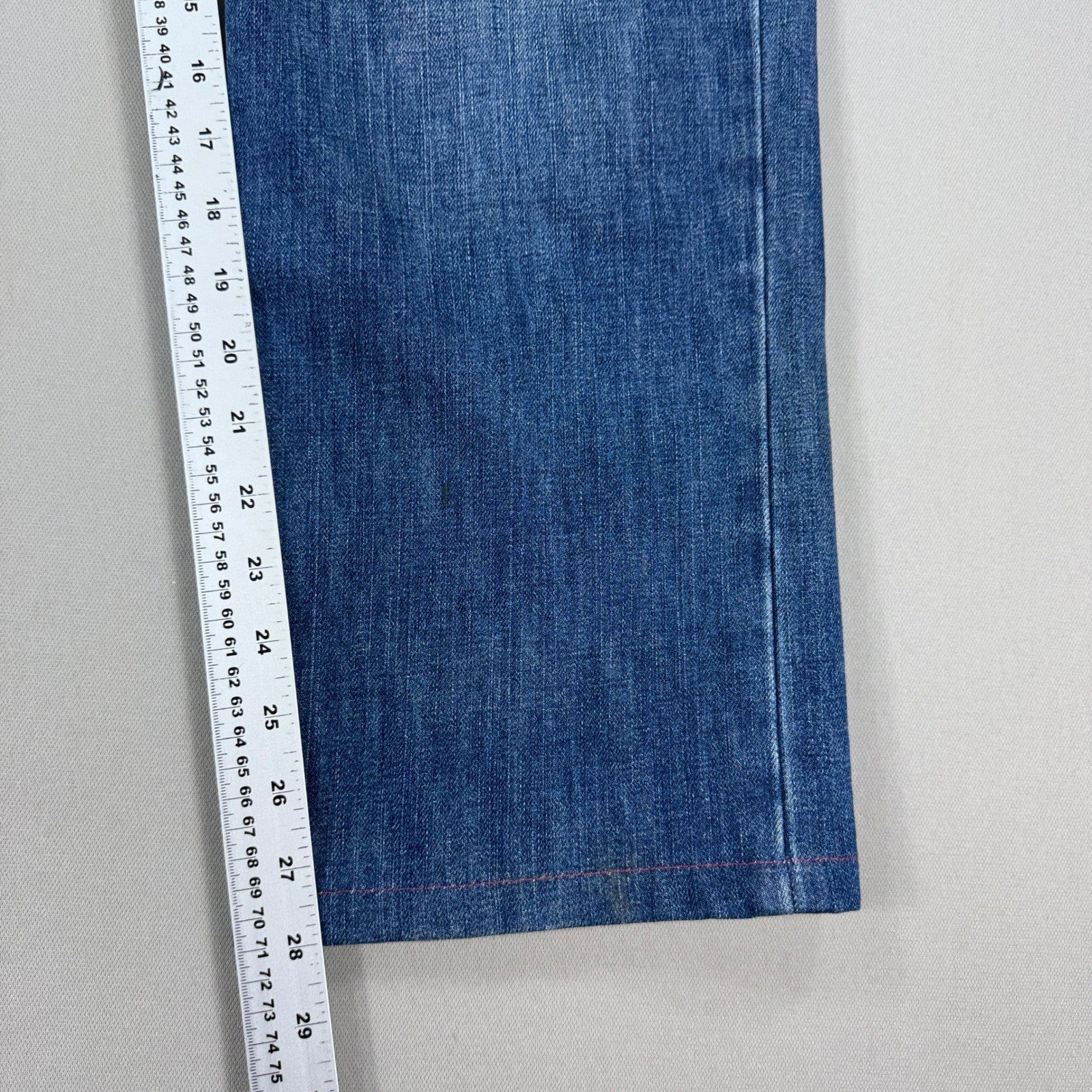 Tommy Bahama Santorini Authentic Straight Jeans mens 34x32 Denim Medium Wash