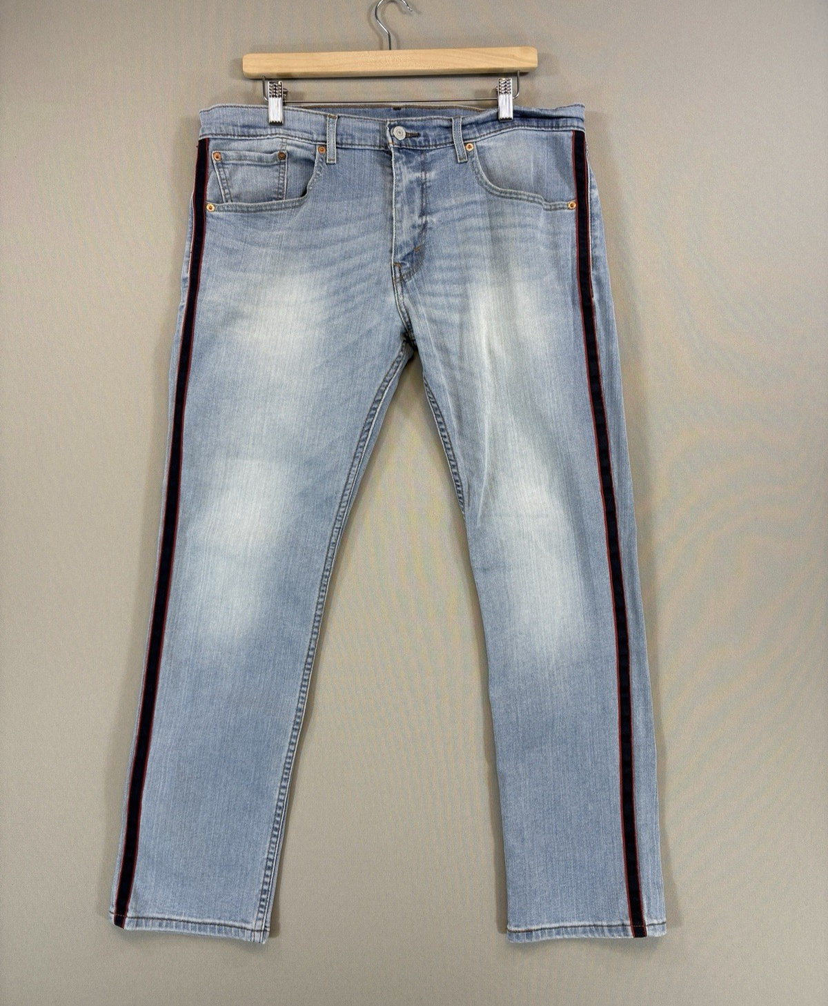 Levis 655040189 Jeans Skinny Straight Fit Mens Size 36x30 Blue Denim Light Wash