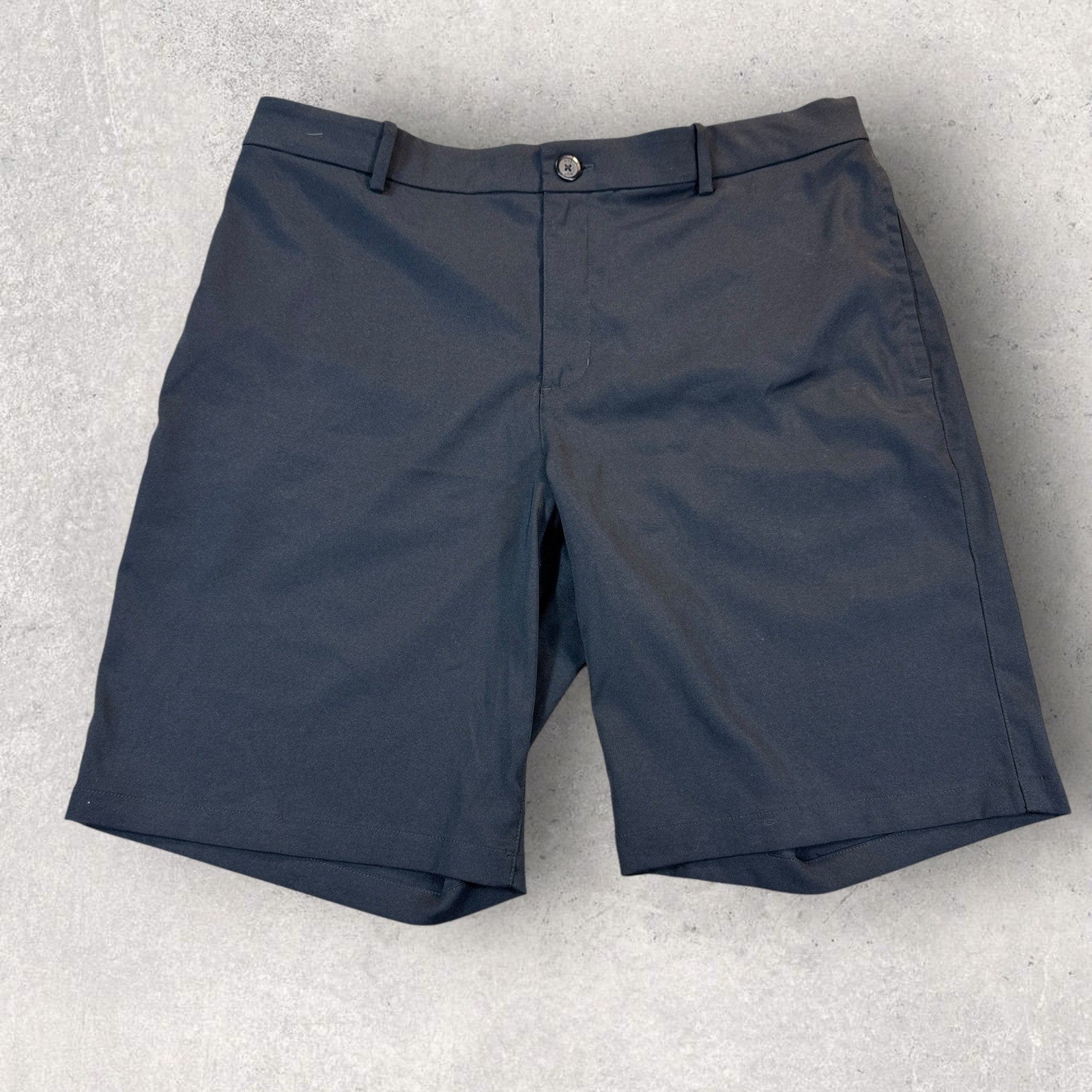 Nike Chino Shorts mens Large Black Golf Tour Dri-Fit Performance Flat Front