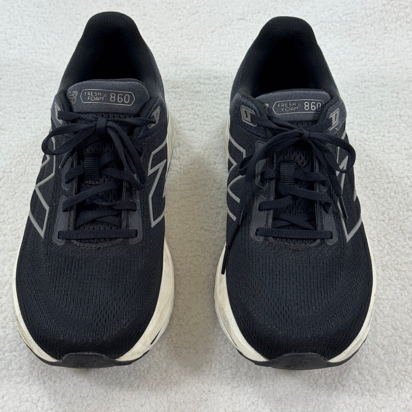 New Balance Fresh Foam M860K14 Running Shoes Womens Size 10 2E Black Sneakers