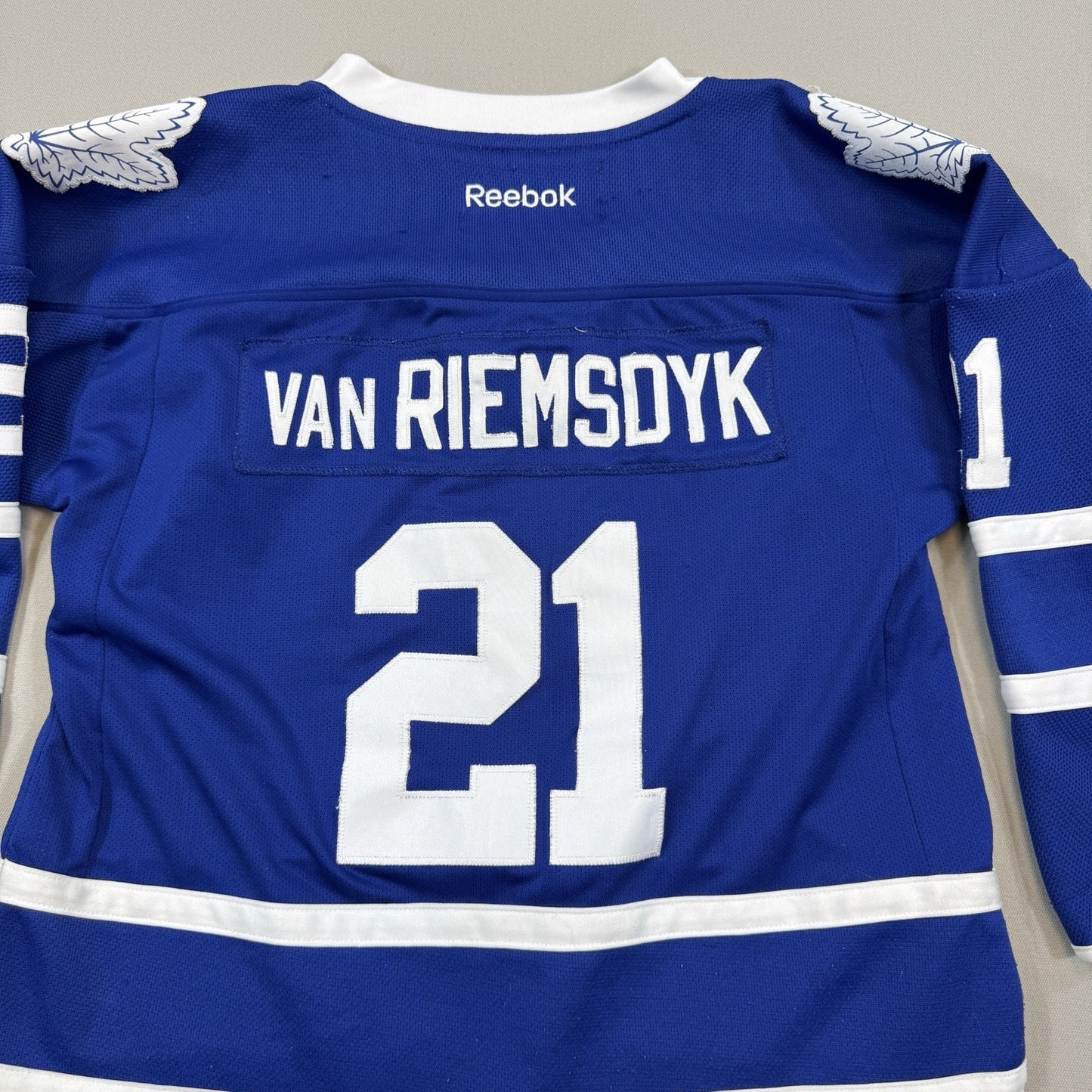 Reebok NHL James Van Riemsdyk #21 Toronto Maple Leafs Youth L/XL Hockey Jersey