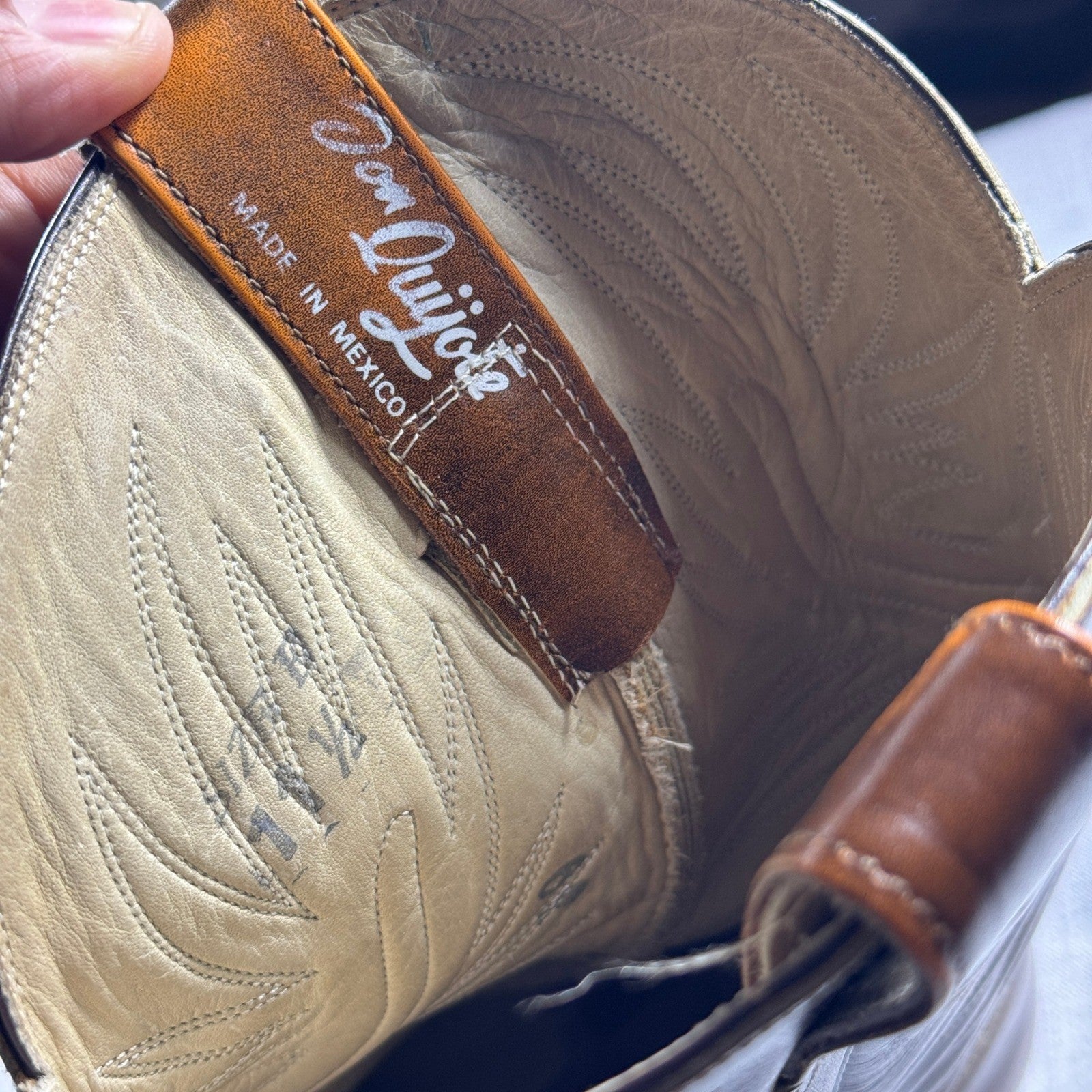 Don Quijote Cowboy Boots mens Size 11.5 Brown Leather Pointed Cut Out