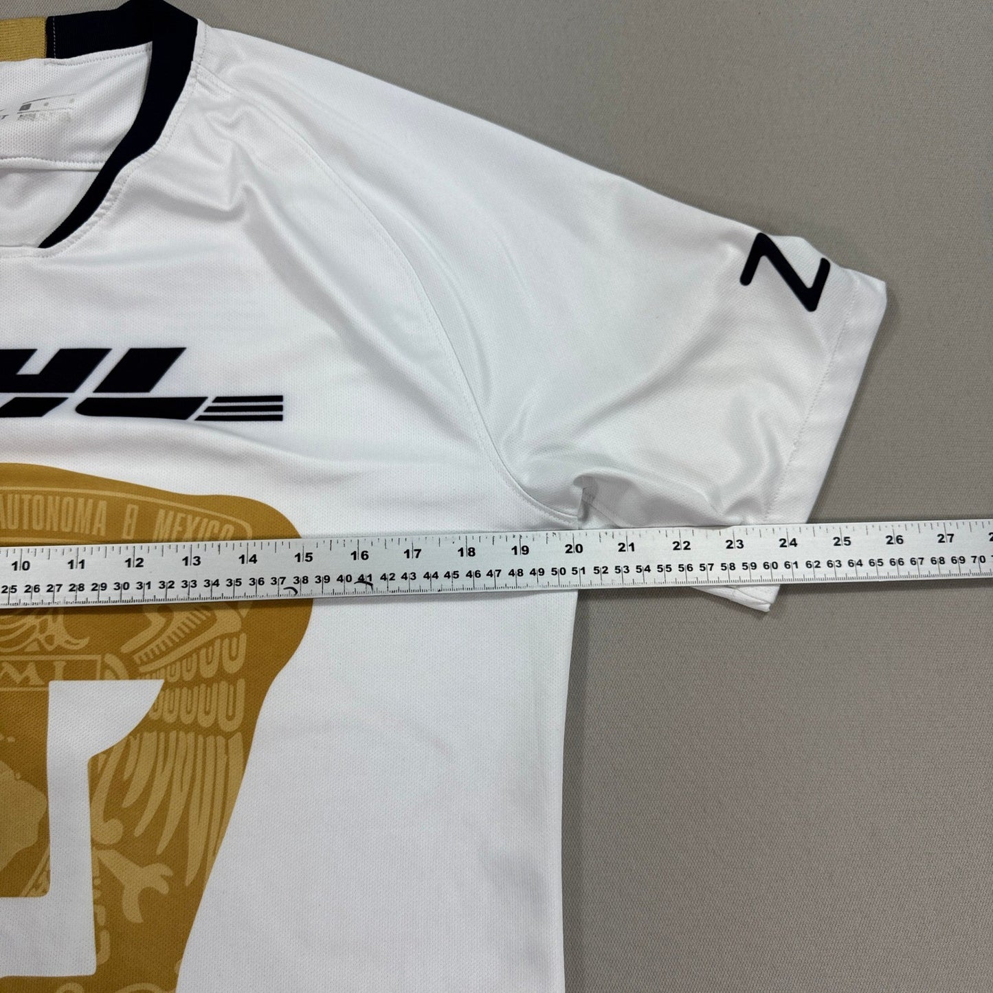 Nike Pumas UNAM Jersey #8 Soccer mens Large White Shirt Authentic