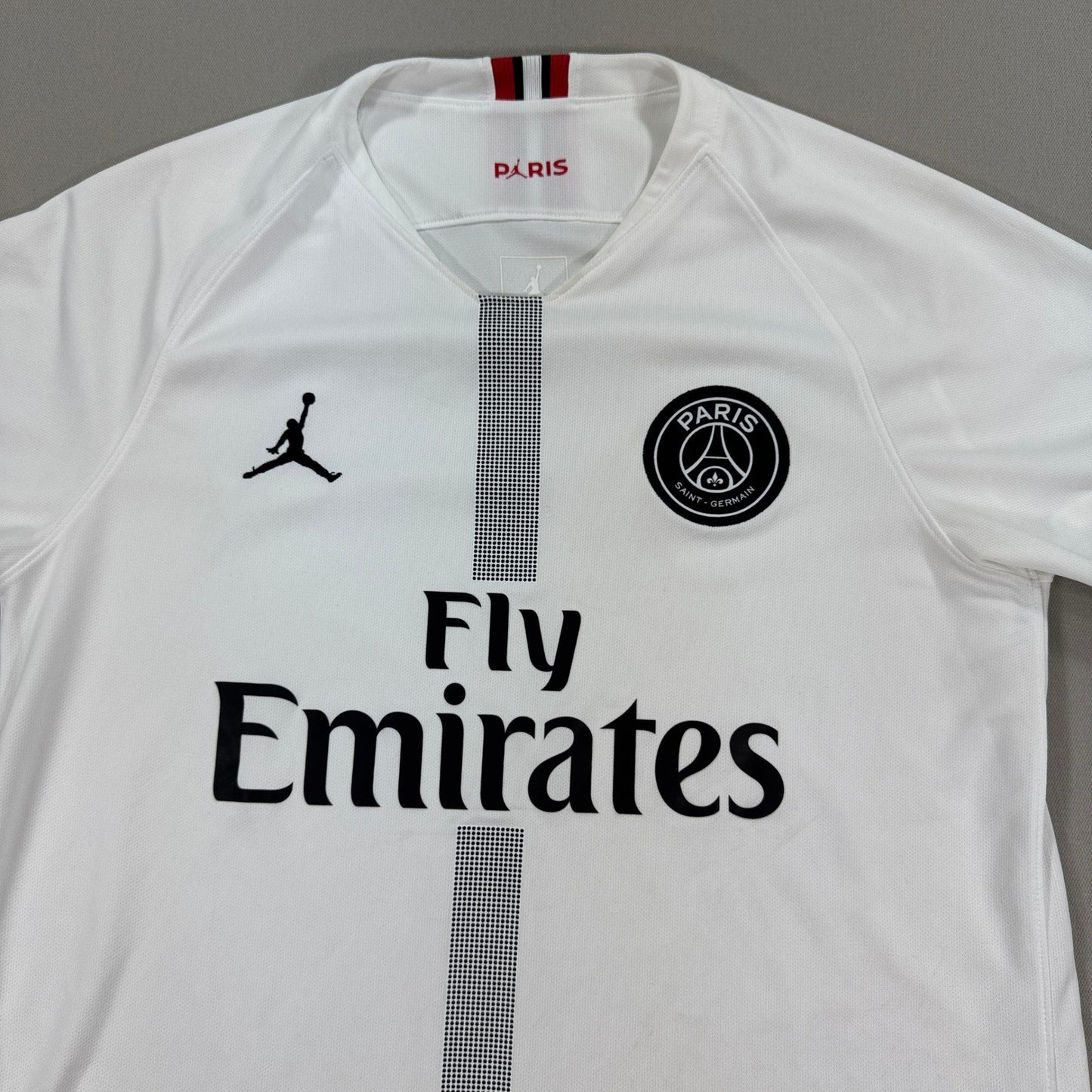 Paris Saint Germain Jordan Fly Emirates Nike Jersey mens Medium Soccer Shirt