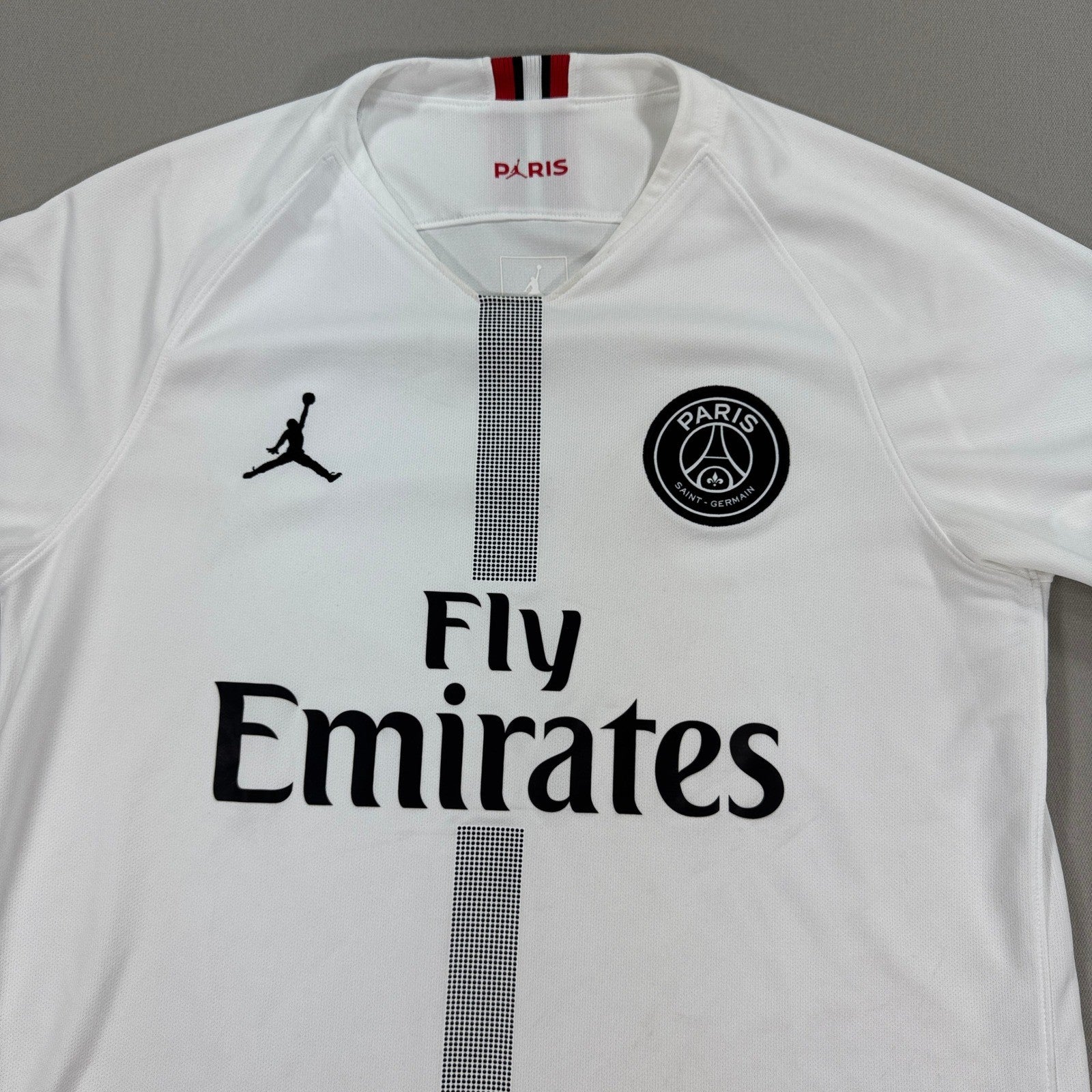 Paris Saint Germain Jordan Fly Emirates Nike Jersey mens Medium Soccer Shirt