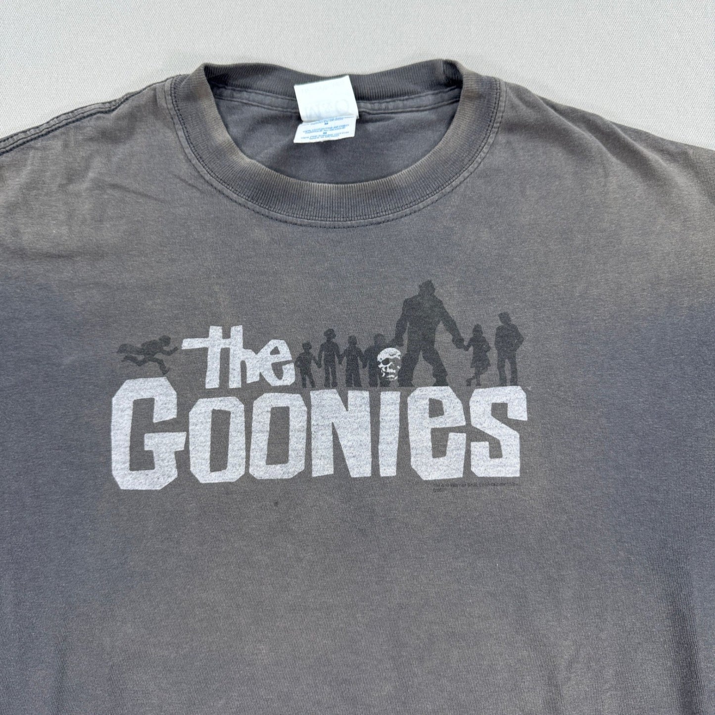 Vintage The Goonies Movie Graphic Shirt mens Medium Heather Gray Faded Y2K