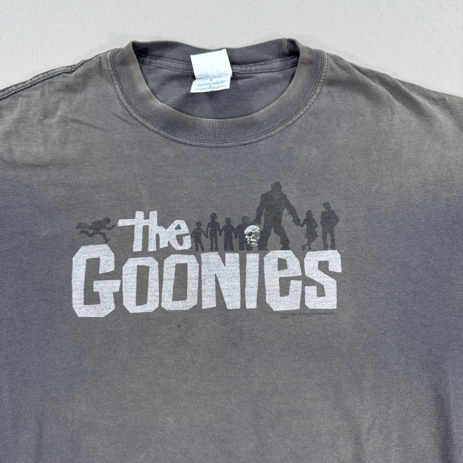 Vintage The Goonies Movie Graphic Shirt mens Medium Heather Gray Faded Y2K
