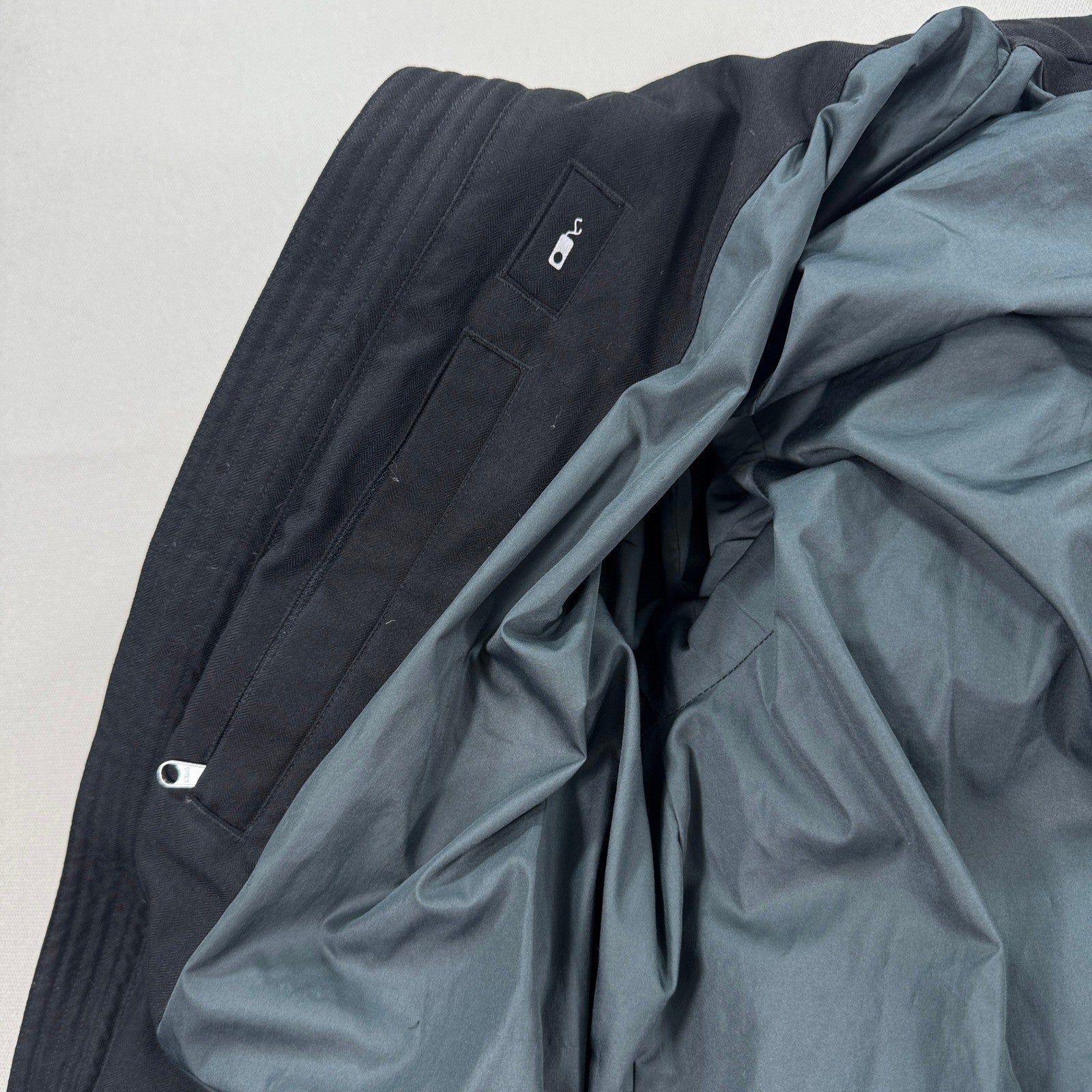 Marmot 700 Down Filled Coat mens Medium Two Toned Winter Coat