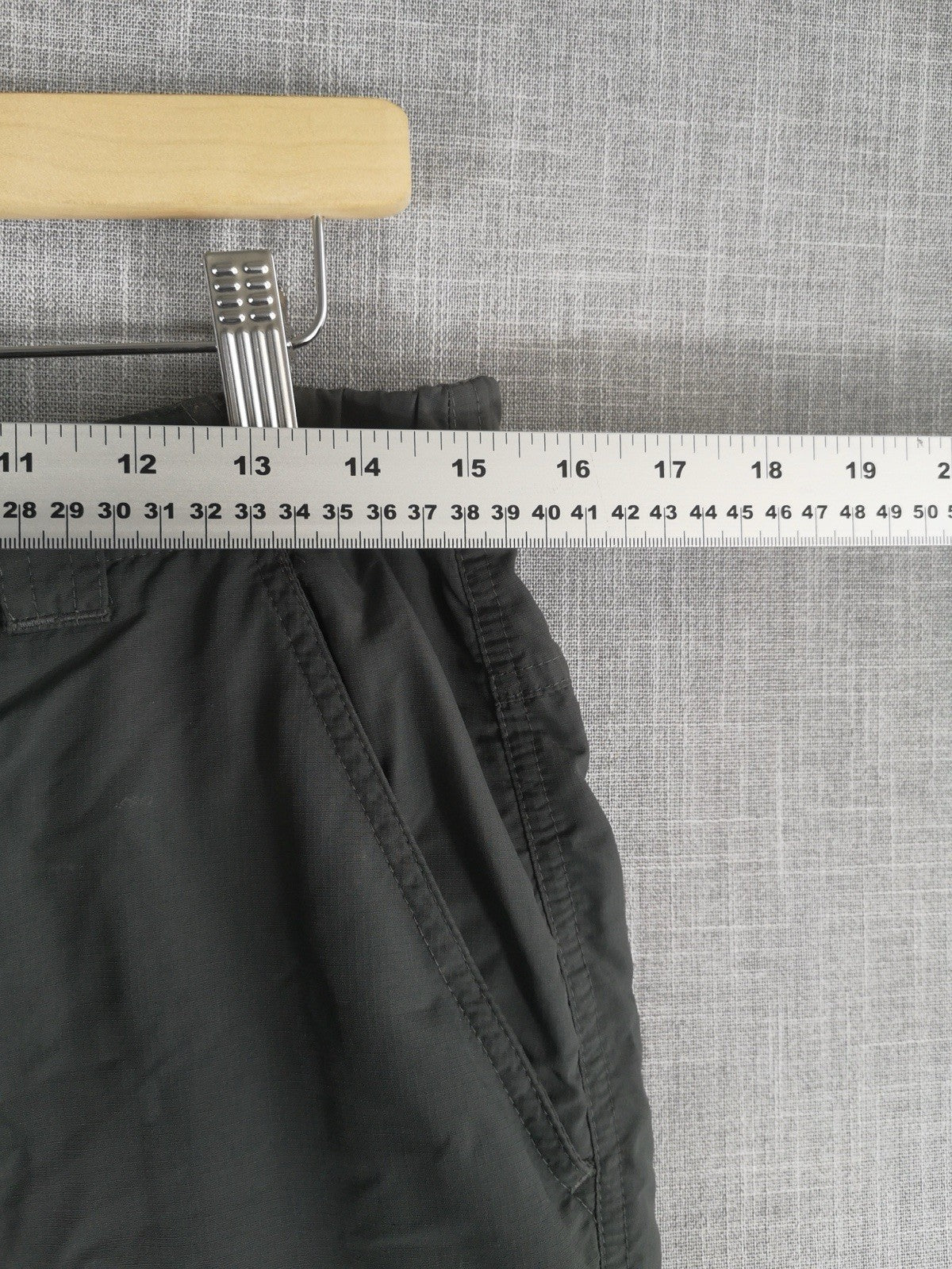 Columbia Sportswear Cargo Pants Performance Flex Gray Straight Mens 32x34