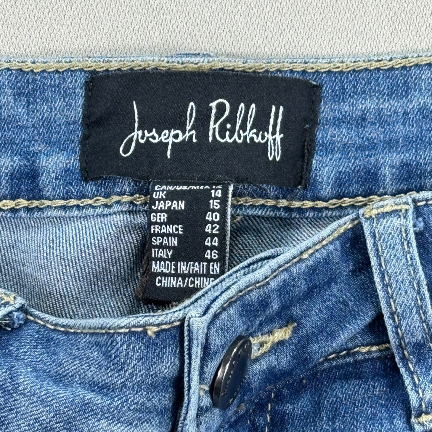 Joseph Ribkoff Jeans Embroidered Floral Womens Size 14 Blue Denim Cropped Cuff