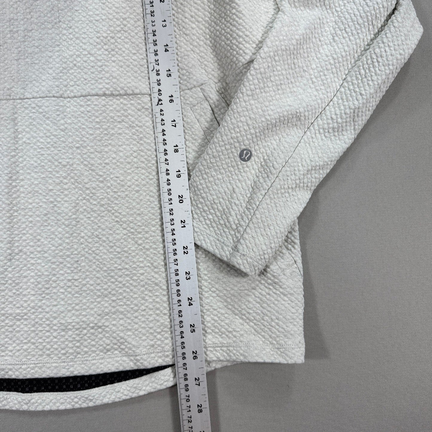 Lululemon At Ease Hoodie mens Medium Heather Light Gray Textured Knit Pullover