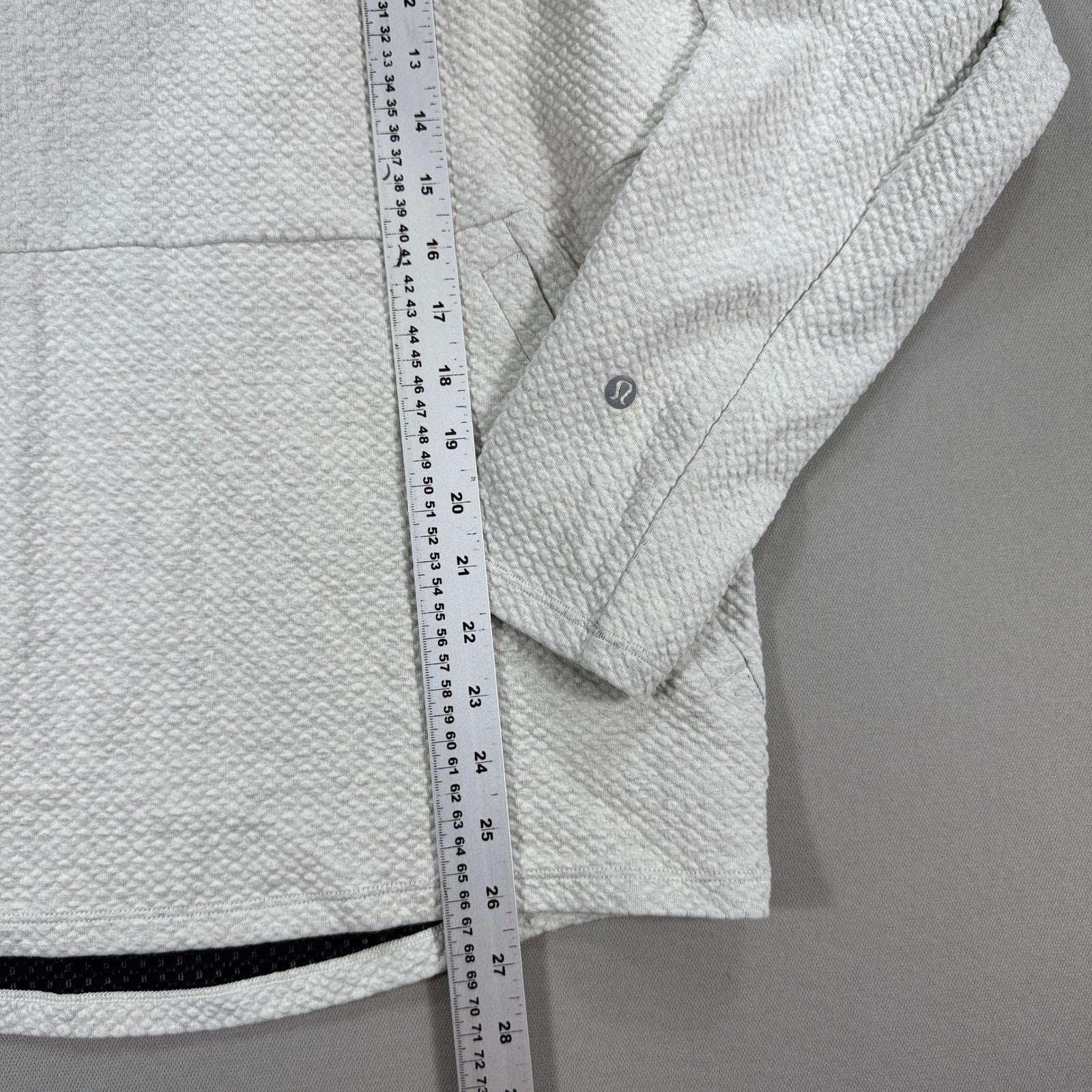 Lululemon At Ease Hoodie mens Medium Heather Light Gray Textured Knit Pullover