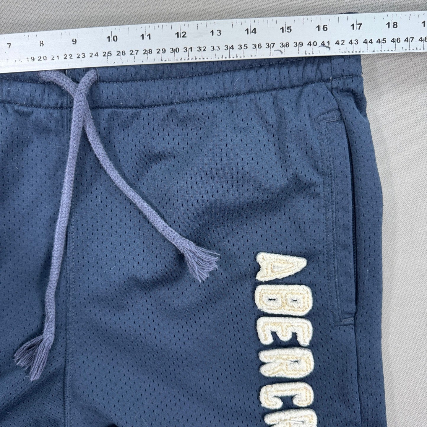 Vintage Abercrombie & Fitch Mesh Shorts Mens 32 Navy Blue Spell Out Drawstring