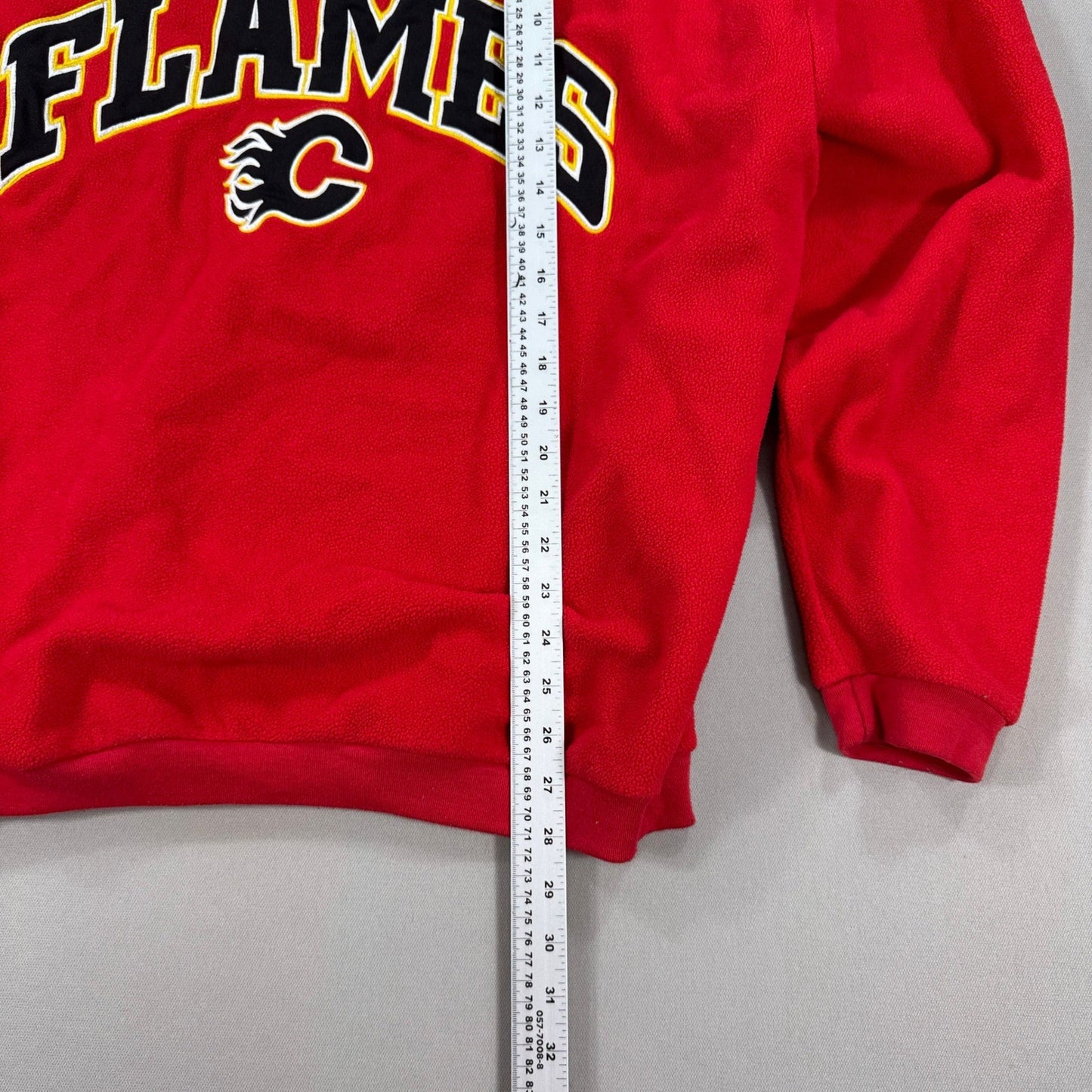 NHL Calgary Flames Fleece Sweatshirt mens 2XL Red Pullover Hockey Crew Neck