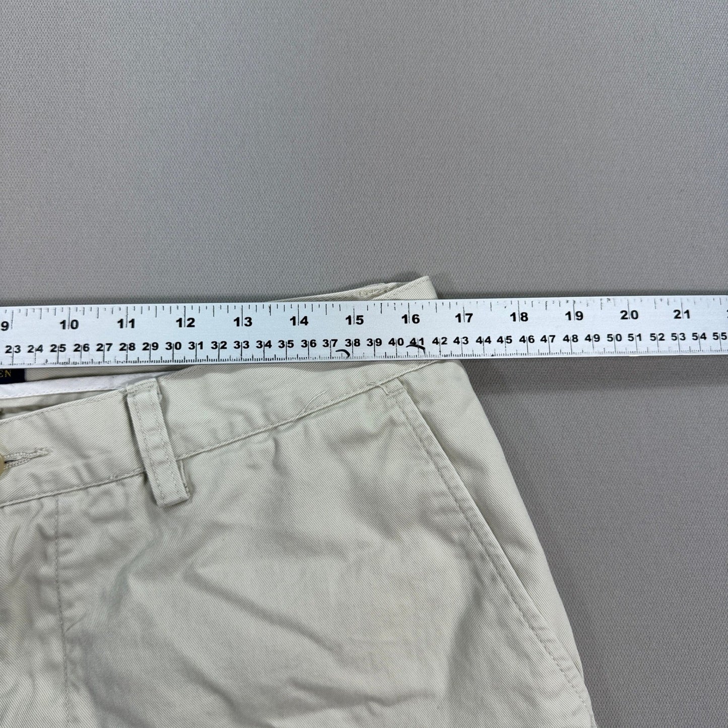 Polo Ralph Lauren Classic Fit Chino Shorts mens Size 33 Khaki Beige Casual