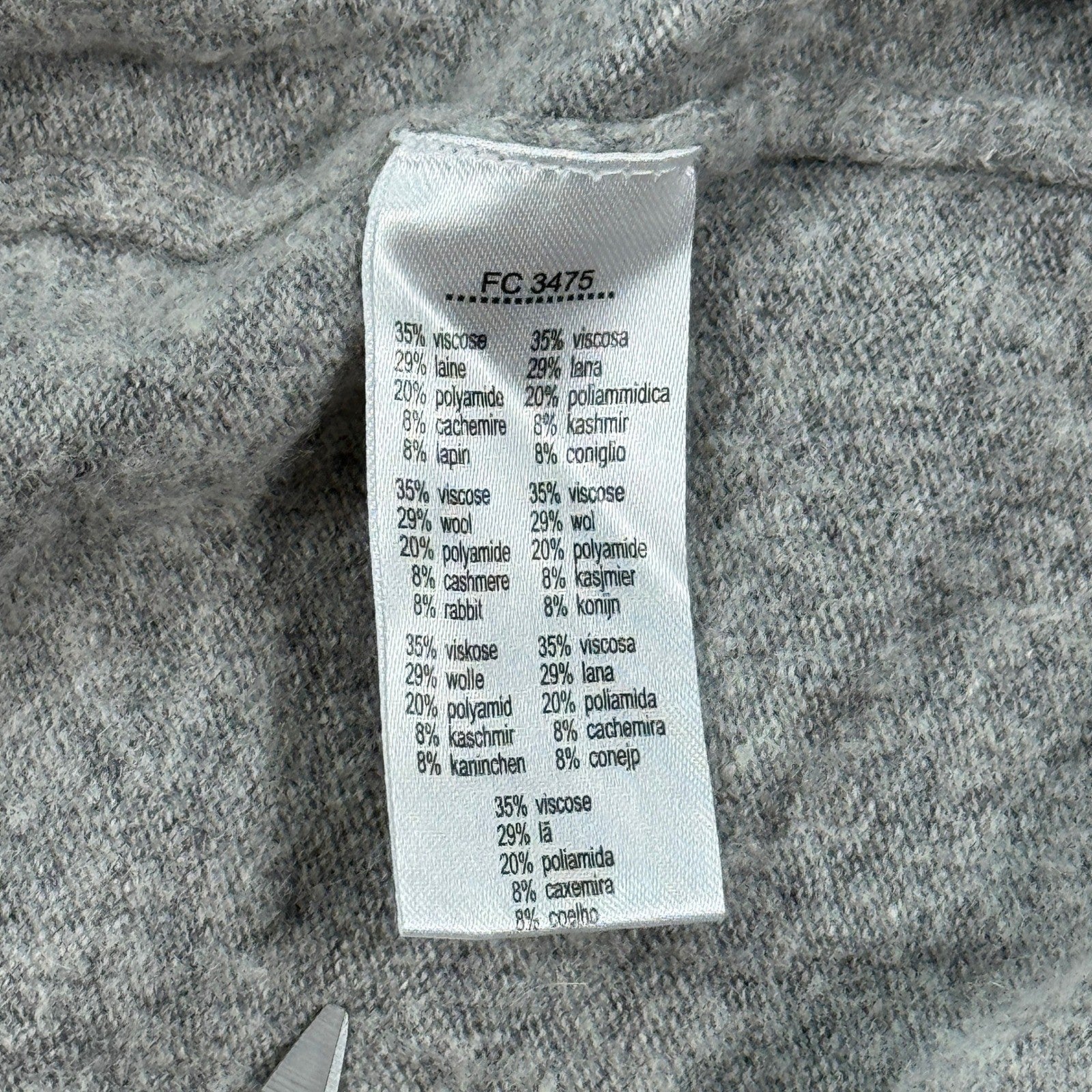 Lacoste V-Neck Sweater mens Size 6 Gray Wool Cashmere Blend Logo Pullover