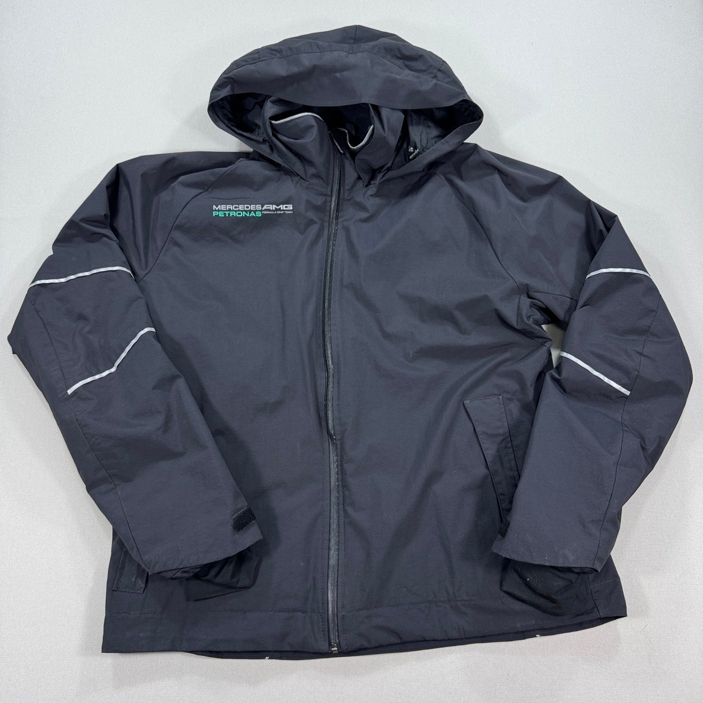 Mercedes AMG Petronas Formula One Team Jacket mens XL Black Coat Insulated