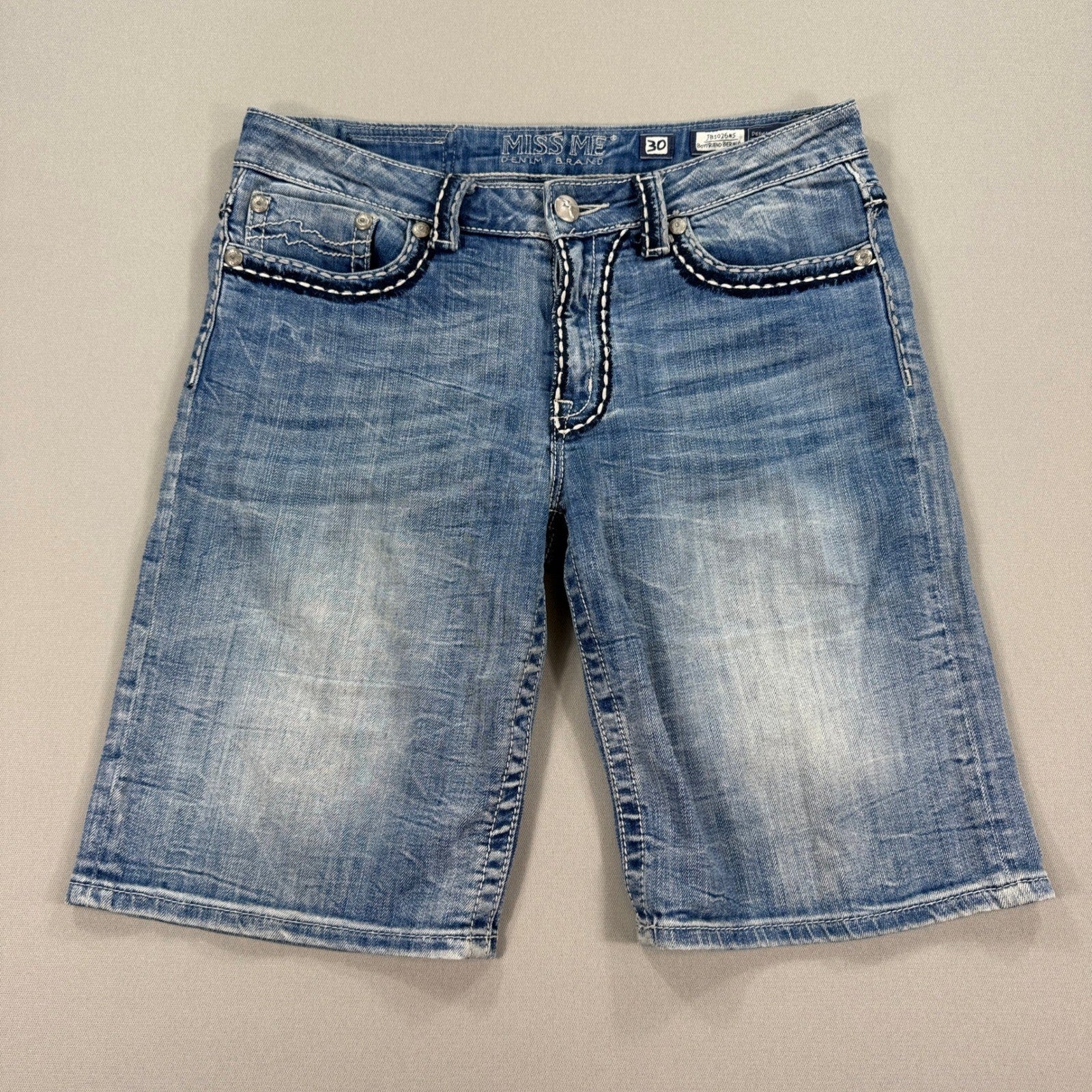 Miss Me Shorts Boyfriend Bermuda Denim Womens Size 30 Blue Embellished Pockets