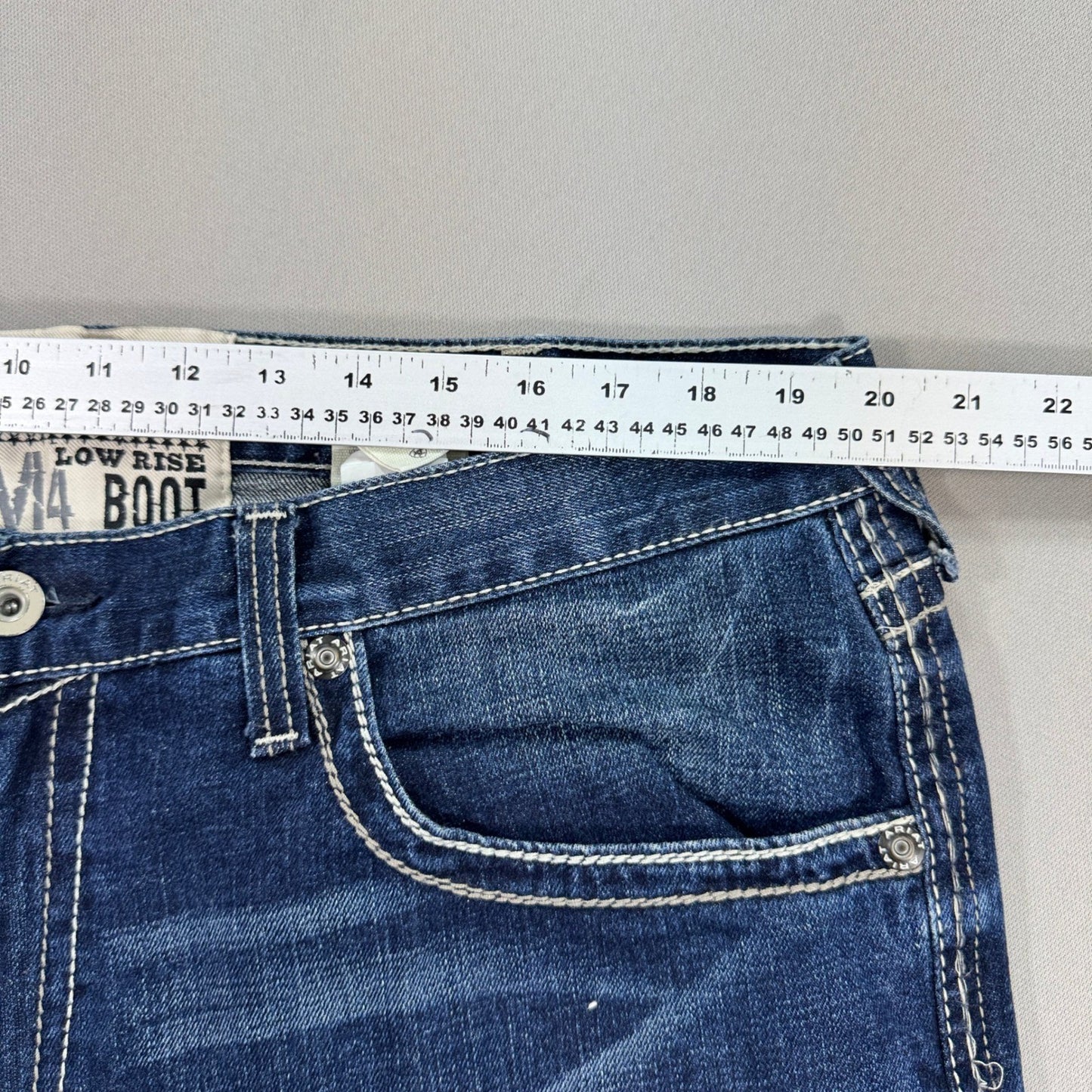 Ariat M4 Jeans Low Rise Bootcut Mens 38x32 Turnout Denim Blue Distressed Stretch