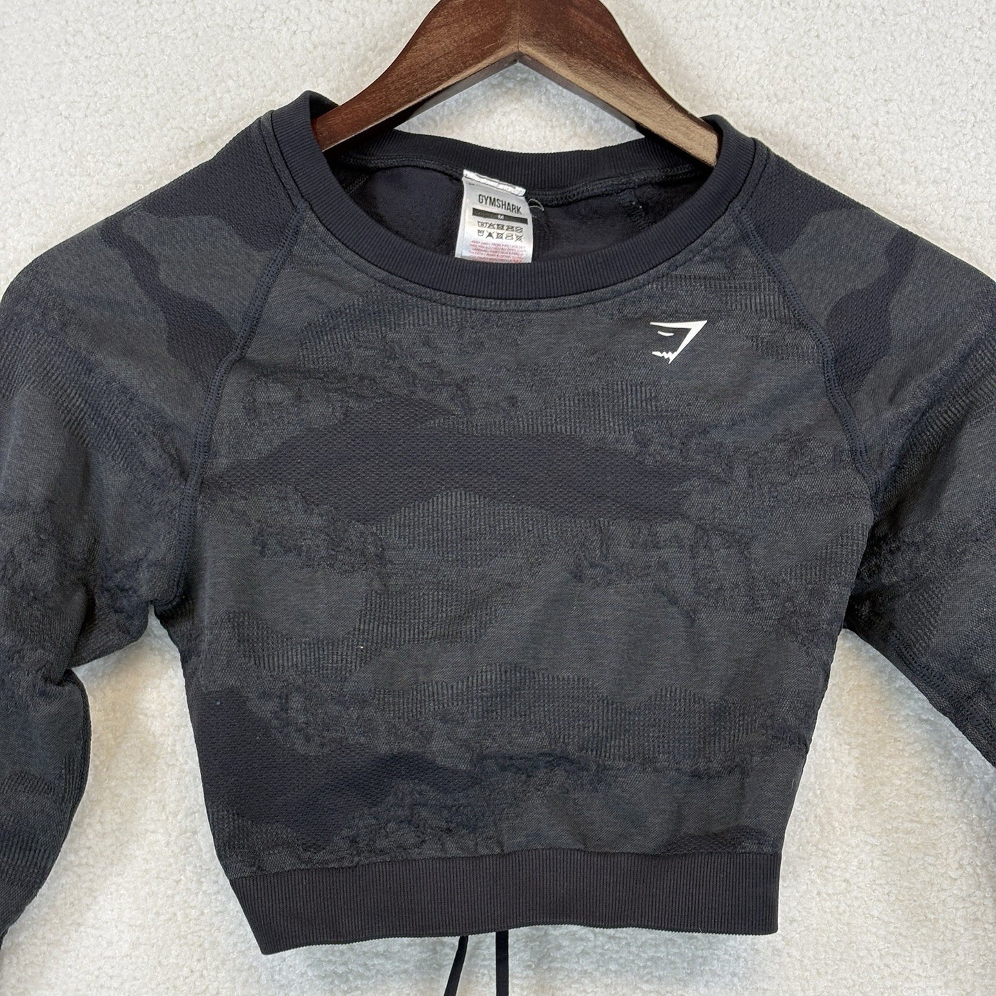 Gym Shark Adapt Camo Long Sleeve Cropped Top  Lace Back Gray Womens Medium
