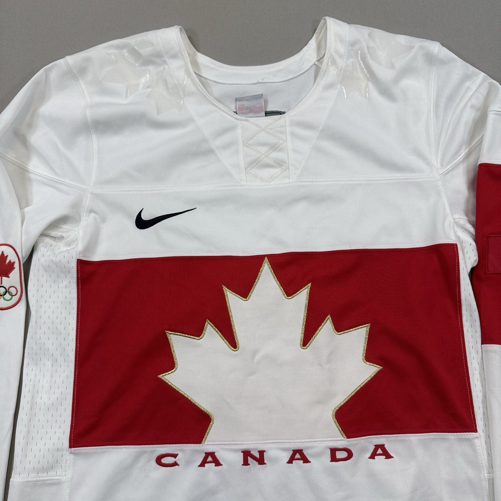 Nike Team Canada Olympic Jersey 2014 mens Small White Stiched Hockey