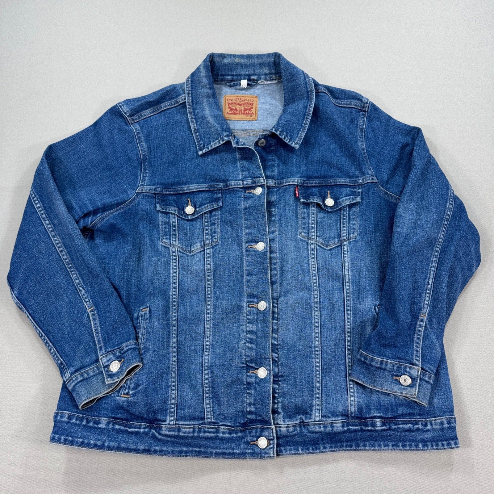 Levi's Original Trucker Jean Jacket Womens Plus Size 3X Classic Fit Medium Wash