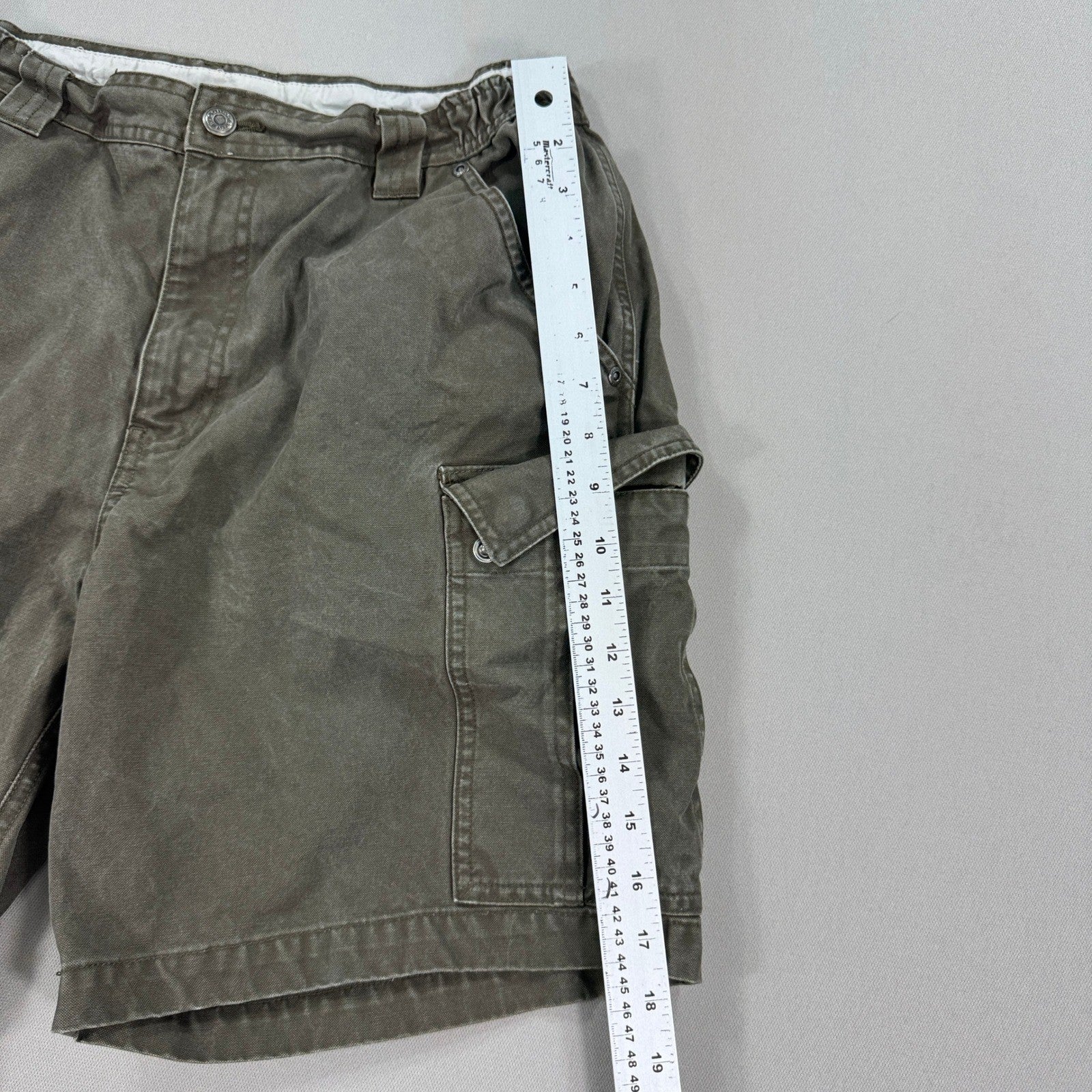 Sorel Cargo Shorts mens Size 34 Olive Green Relaxed Fit Cotton Casual Outdoor