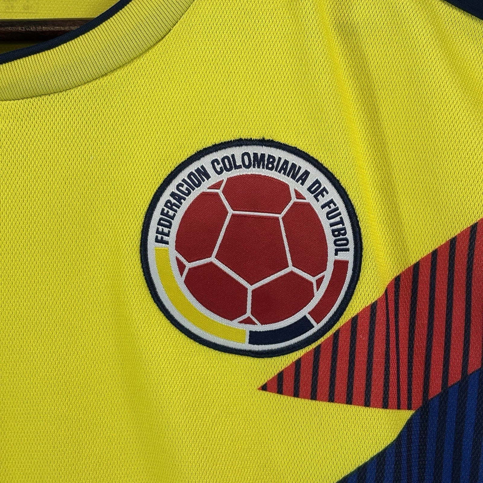 COLOMBIA NATIONAL TEAM 2018 2019 HOME SHIRT ADIDAS CW1526 JERSEY MENS SMALL