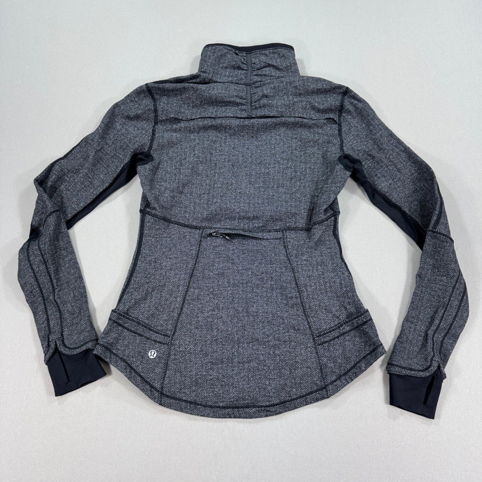 Lululemon Base Runner Jacket Womens Size 8 Gray Black Herringbone Zipped Pockets