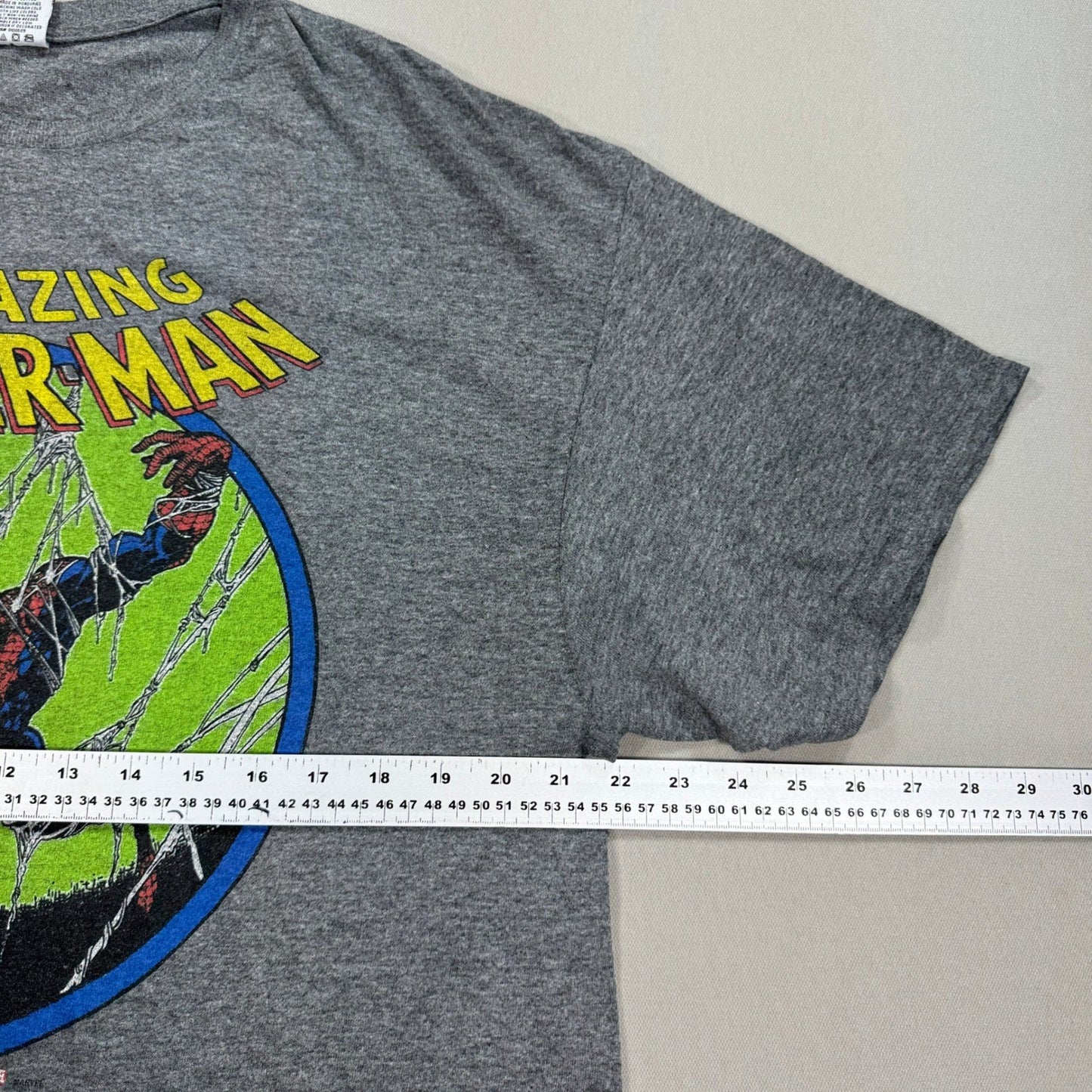 Vintage 90s The Amazing Spider Man T-Shirt mens Large Gray Graphic Tee Crewneck