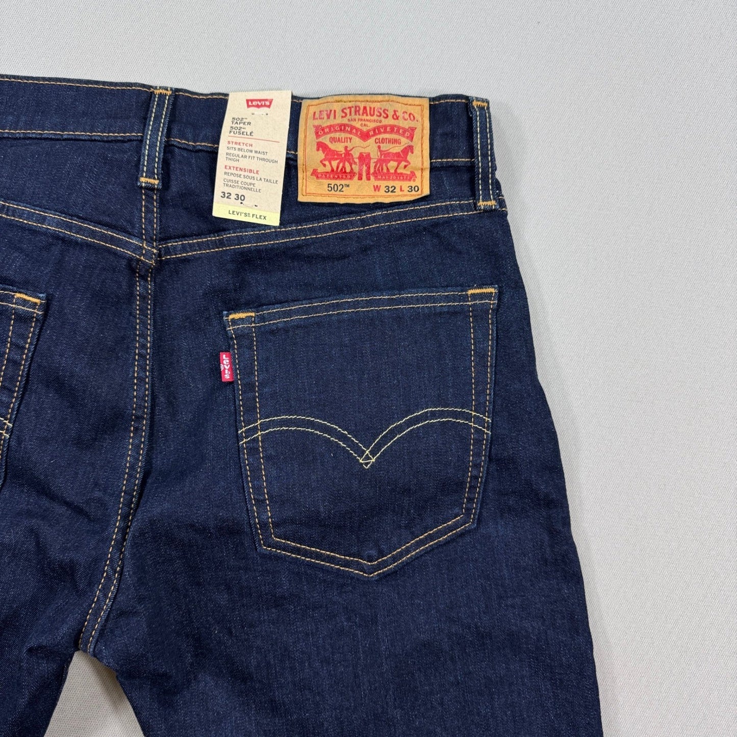 New Levi's 502 Taper Jeans Flex Stretch Dark Wash mens 32x30 Denim