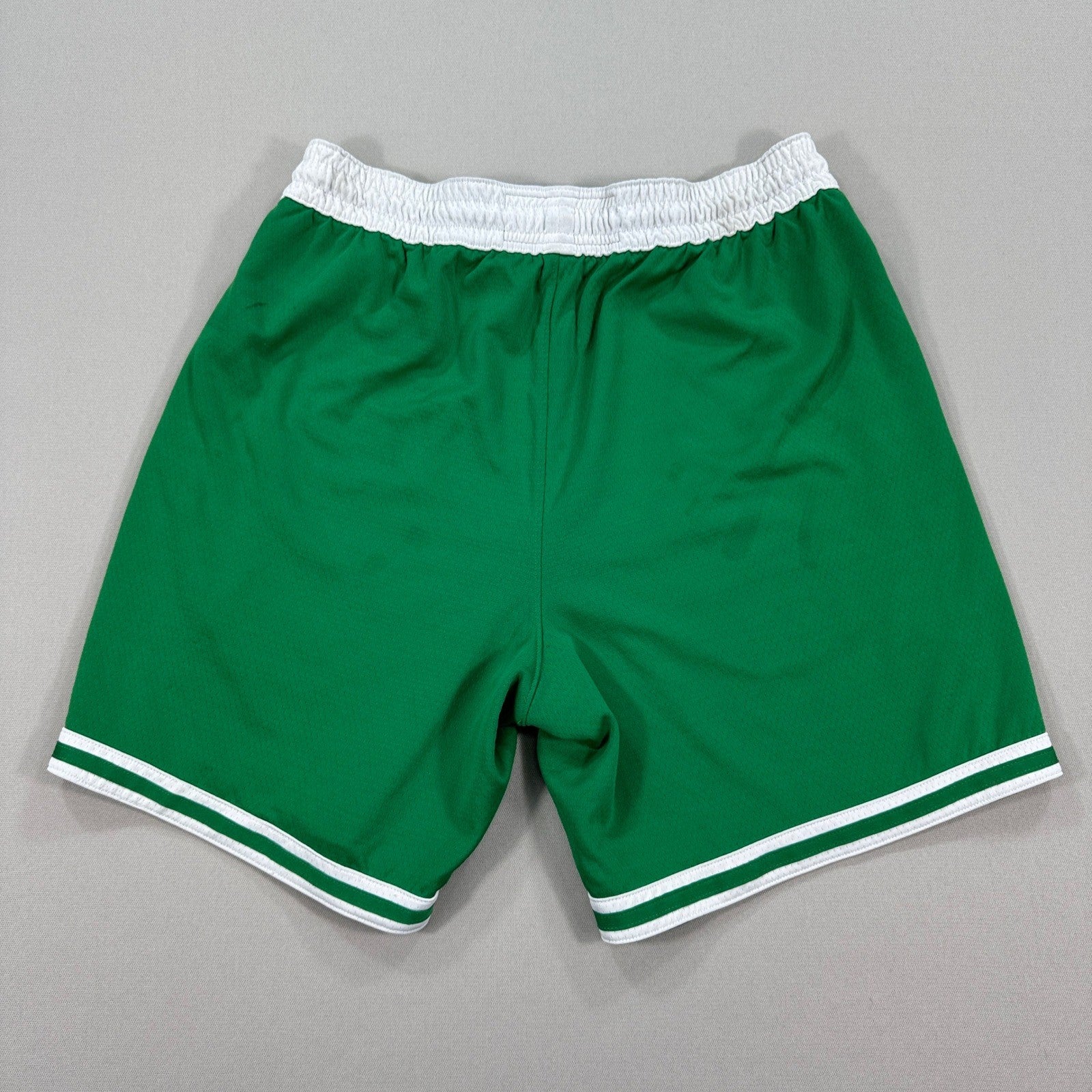 Boston Celtics Shorts Icon Edition NBA Swingman Nike Dri-Fit mens Size 38 Green
