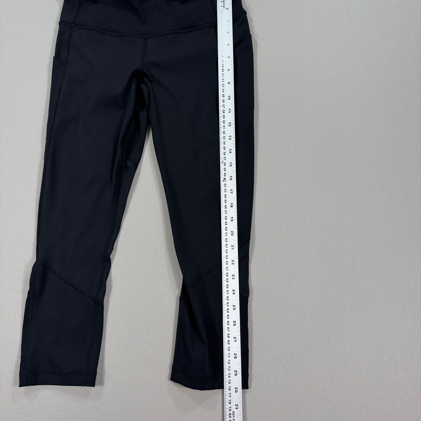 Lululemon Pace Rival Crop Leggings Womens Size 6 Black Full On Luxtreme 22 Inch