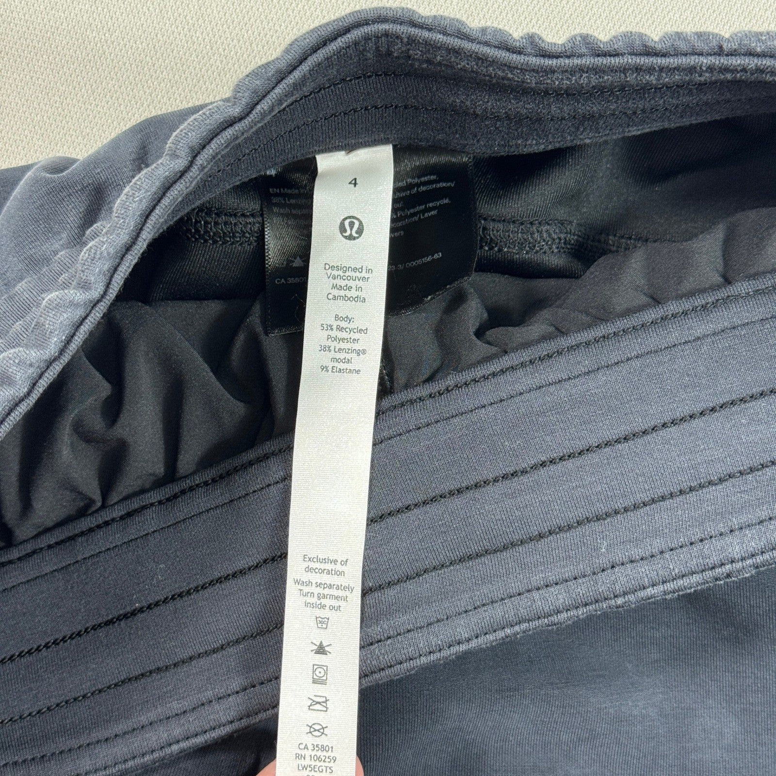 Lululemon Softstreme High-Rise Track Pants Women's Sz 4 Grayish Blue Wide Leg