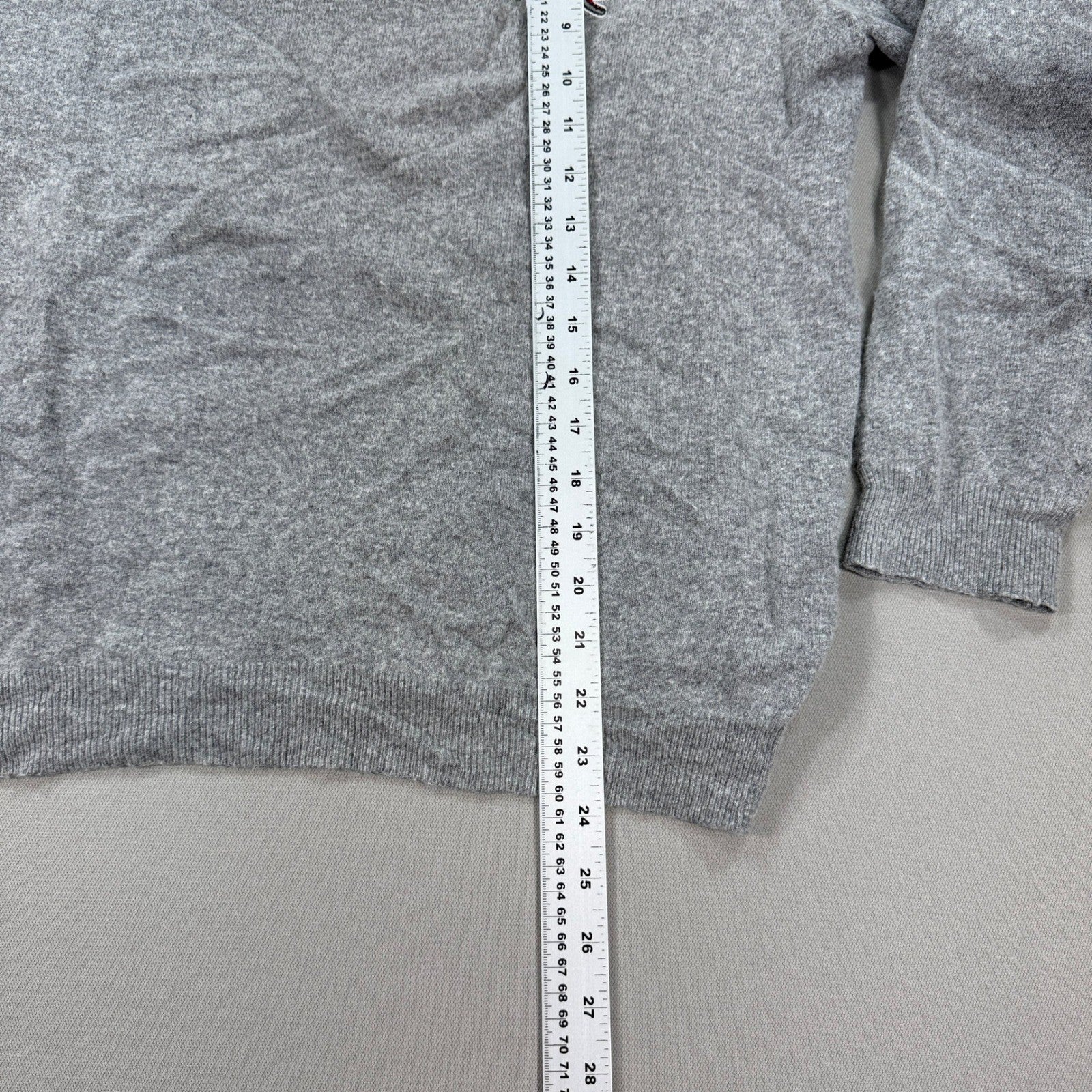 Lacoste V-Neck Sweater mens Size 6 Gray Wool Cashmere Blend Logo Pullover