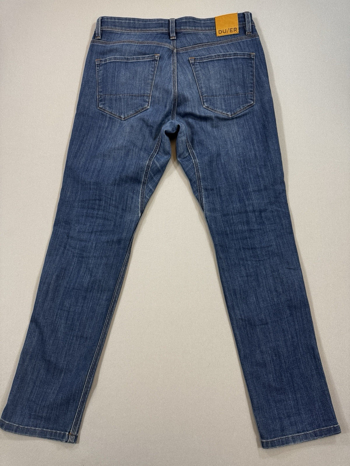 DU/ER L2X Slim Fit Performance Denim Jeans mens 32x30 Blue Denim Medium Wash