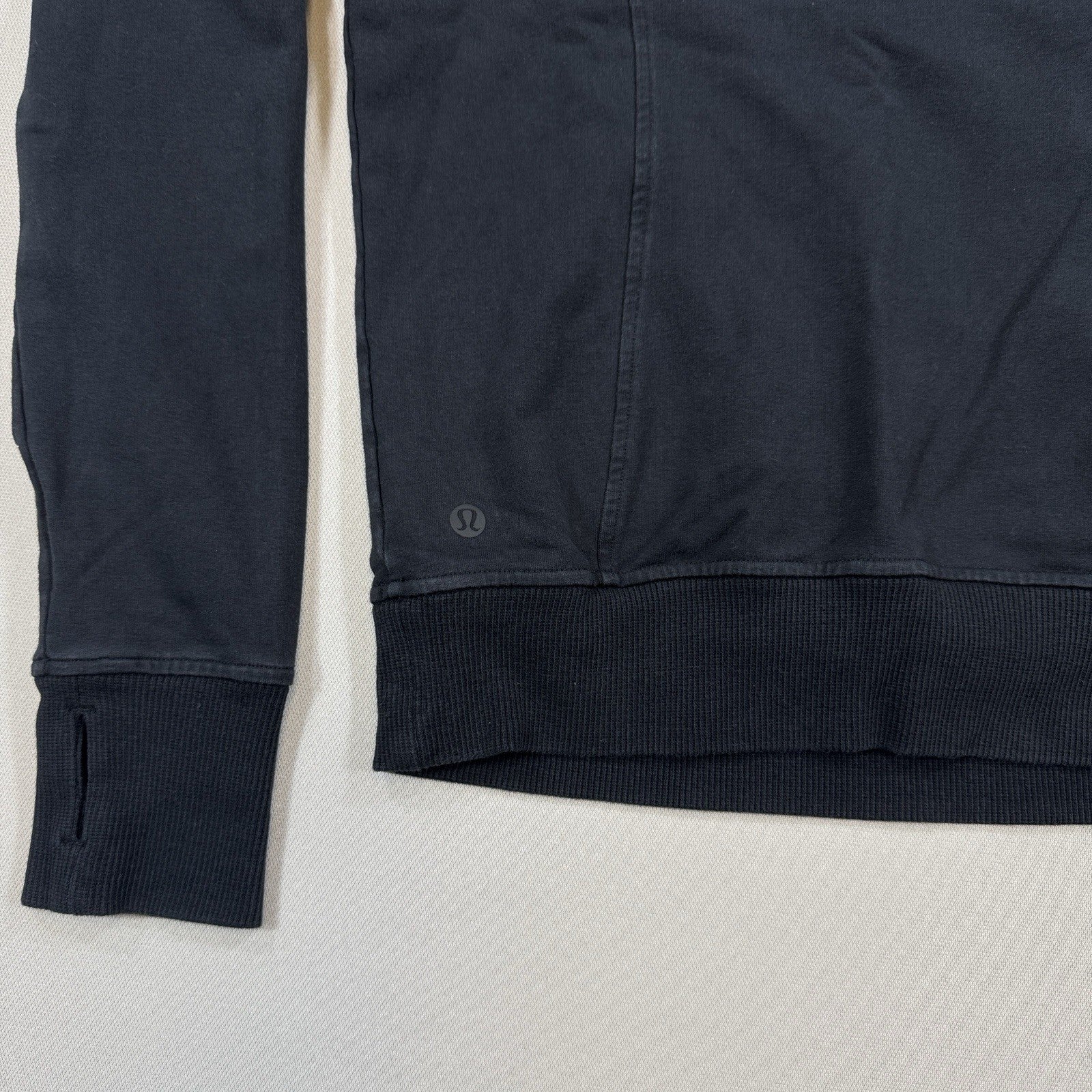 Lululemon Scuba Sweater Womens Size 4 Black Pullover Crew Neck Pockets Stretch