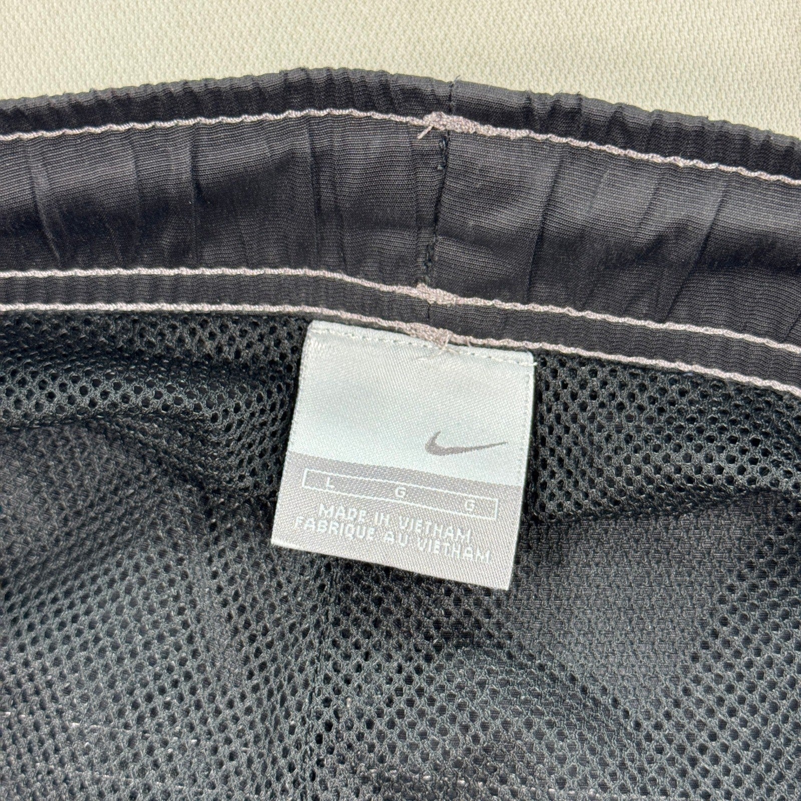 Vintage Nike Nylon Track Pants Wide Leg mens Large Windbreaker Drawstring Black