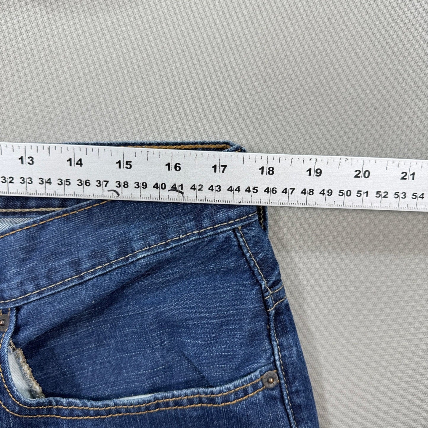 Levi's 569 Denim Shorts 2 Pcs mens W38 Blue Baggy Fit Distressed