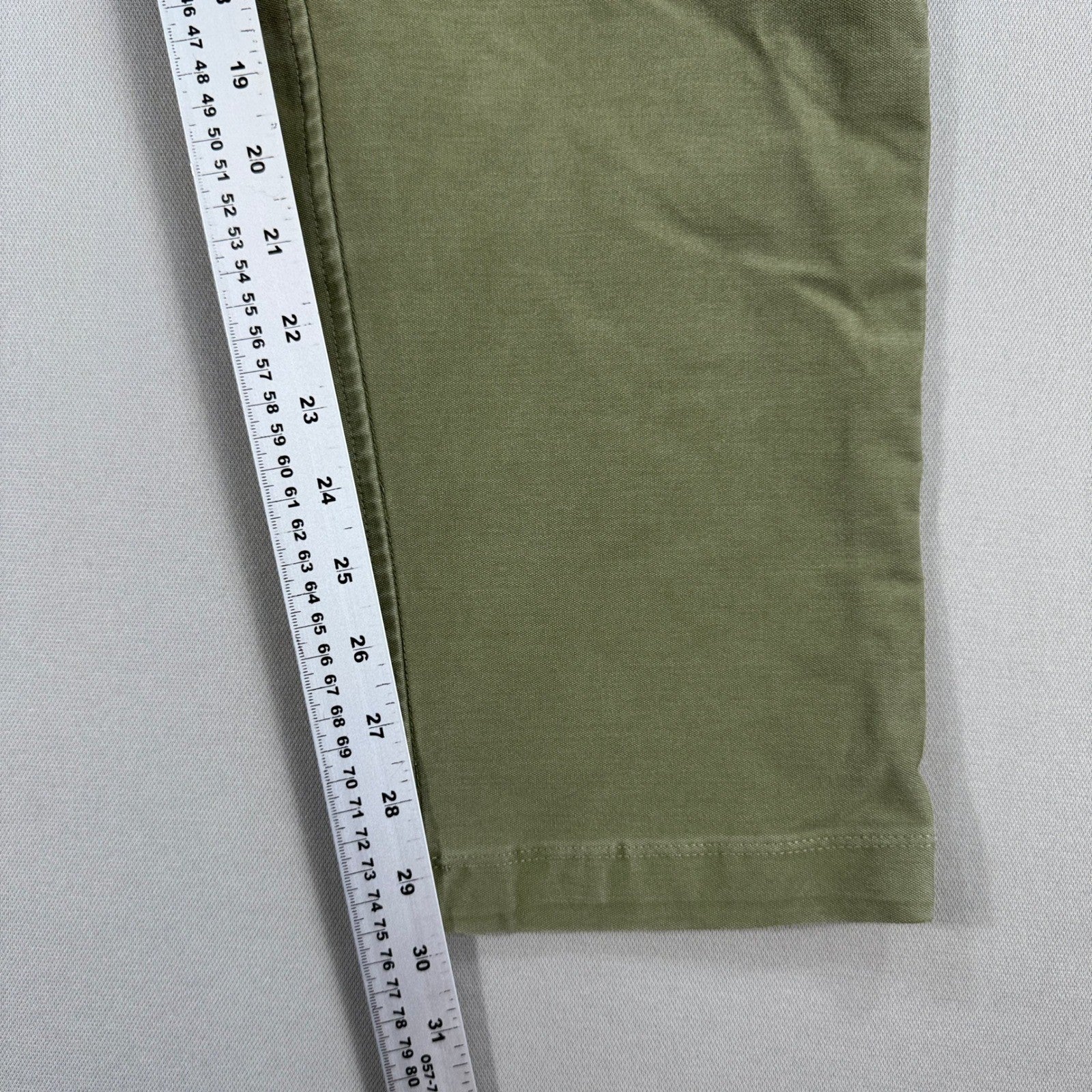 Lululemon ABC Classic Fit Khaki Pants mens Size 32 Olive Green Canvas