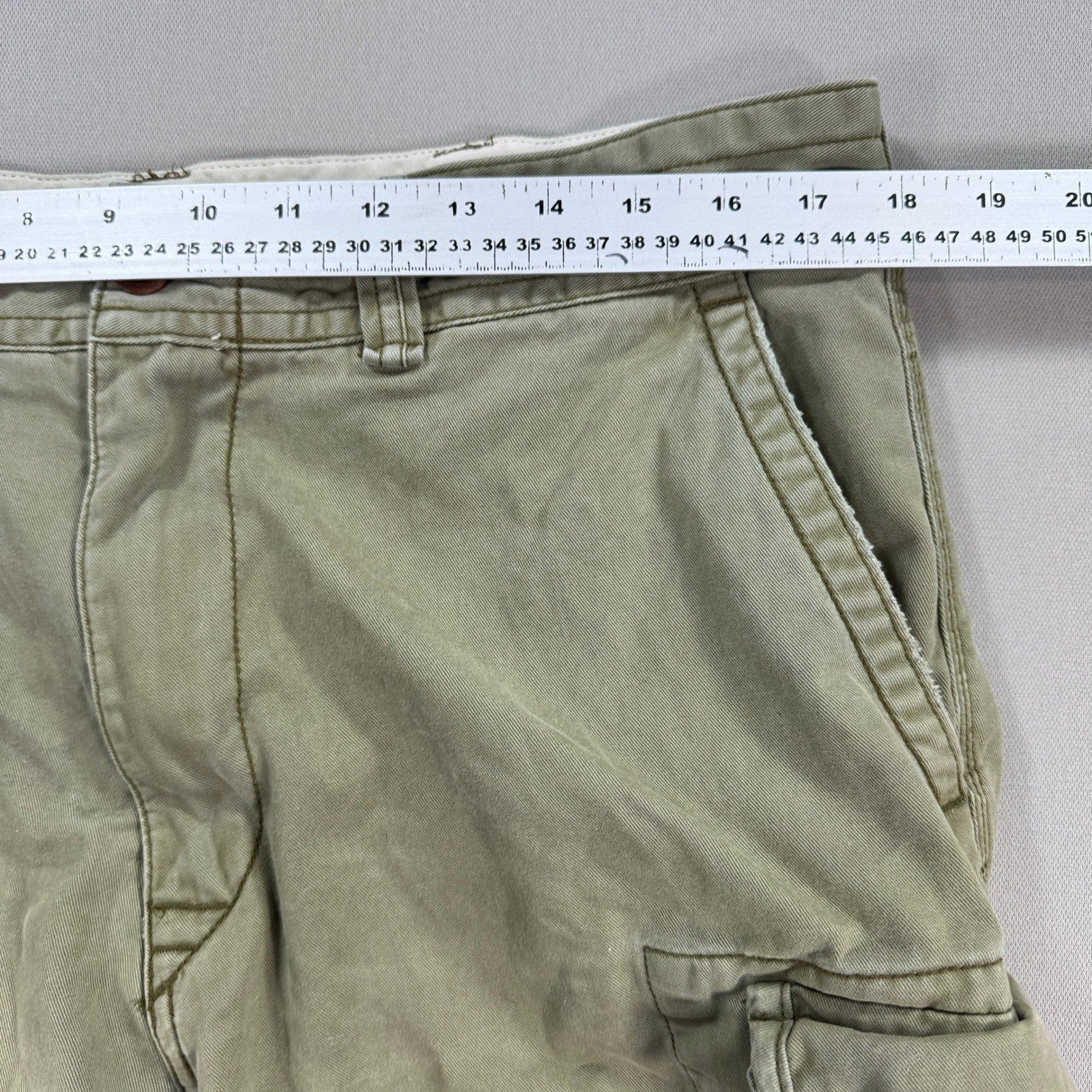 Polo Ralph Lauren Cargo Shorts mens Size 35 Khaki Green Baggy Casual Classic
