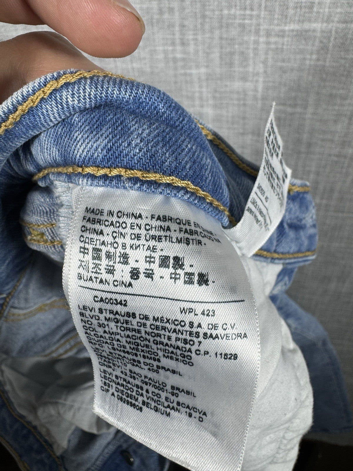 Levis Vintage Jeans Womens W24L27 Big E Ribcage Straight Distressed Light Wash