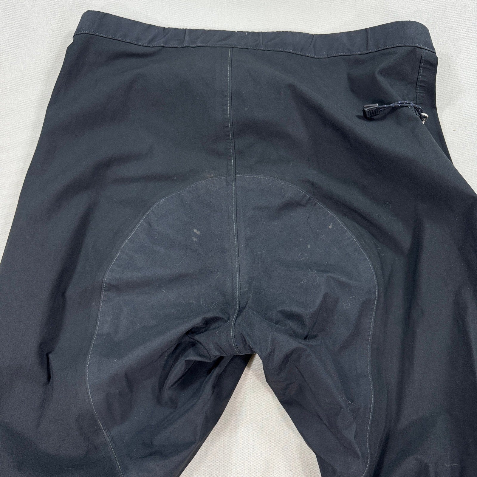 Mountain Equipment Co Gore Tex Pants Mens M Black Regular Fit Hiking Ski MEC