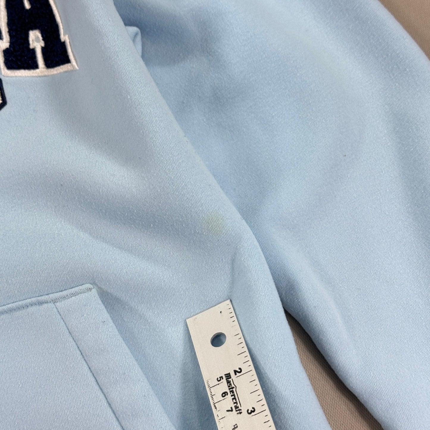 VTG University of Carolina Tar Heels NCAA Hoodie mens Large Light Blue Pullover