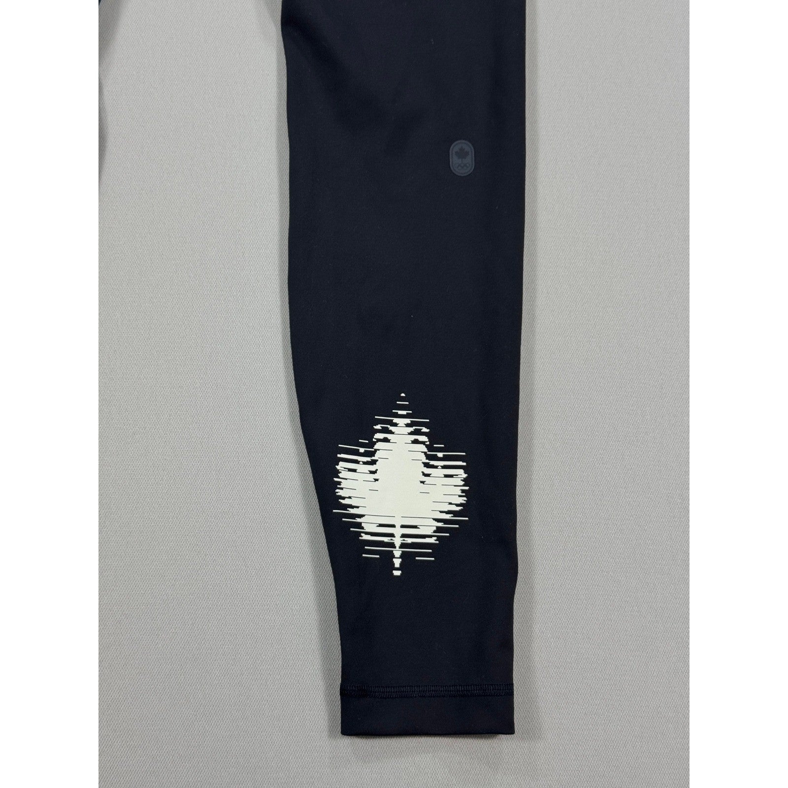 Lululemon Team Canada Wunder Train High-Rised Pants Maple Leaf Womens Size 8