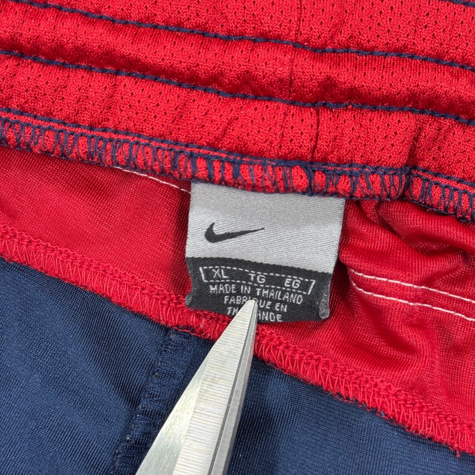 Vintage Nike Basketball Shorts mens XL Blue Red White Gym Running Dri-Fit Mesh