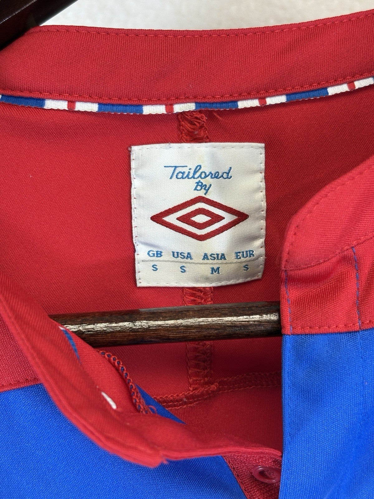 Umbro Glasgow RFC Rangers 2011-12 Soccer Red Colorblock Shirt Jersey Mens Small