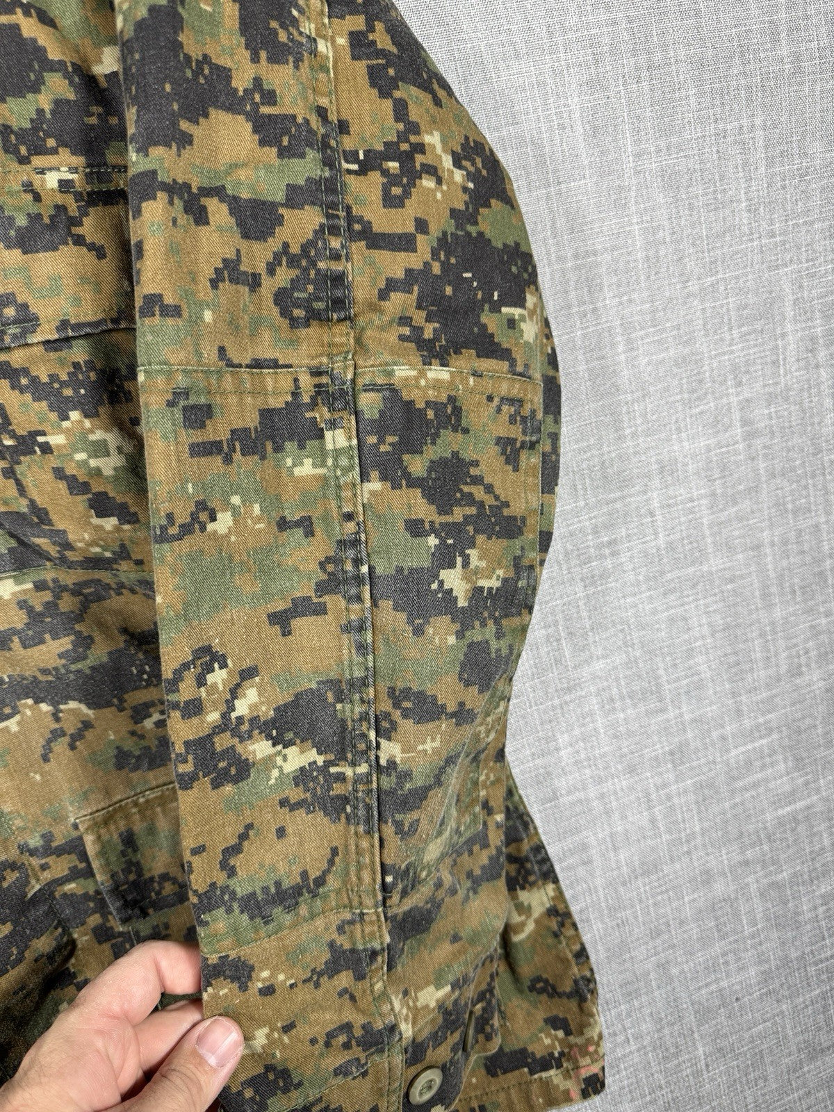 Vintage Canadian Military Digital Camo Combat Jacket Button Up Men’s Unknown Siz